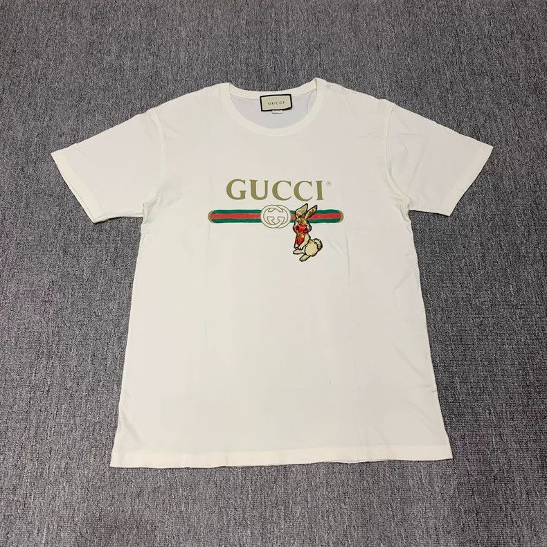 Gucci Gucci Rabbit Graphic Short Sleeve T-Shirt Size US L / EU 52-54 / 3 - 1 Thumbnail