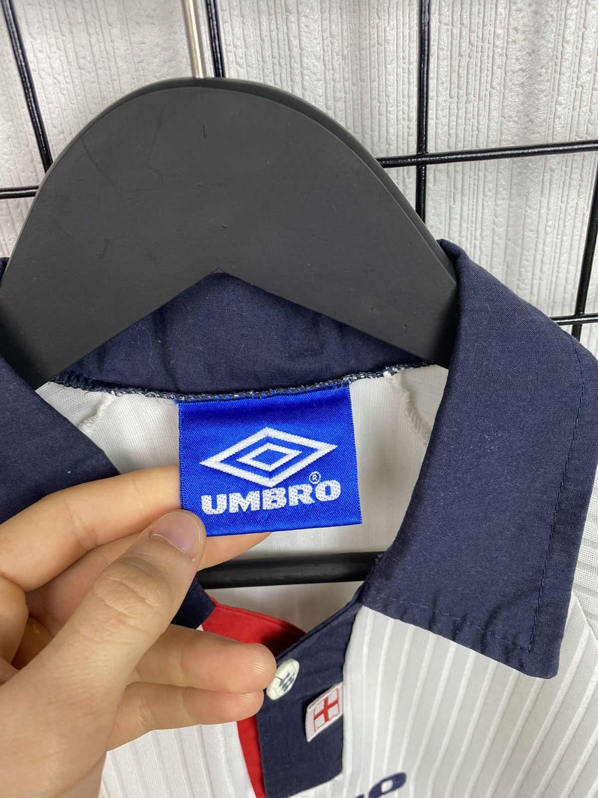 Umbro × Vintage Vintage England 1997/1999 Home Jersey Soccer XL Football Size US XL / EU 56 / 4 - 17 Thumbnail