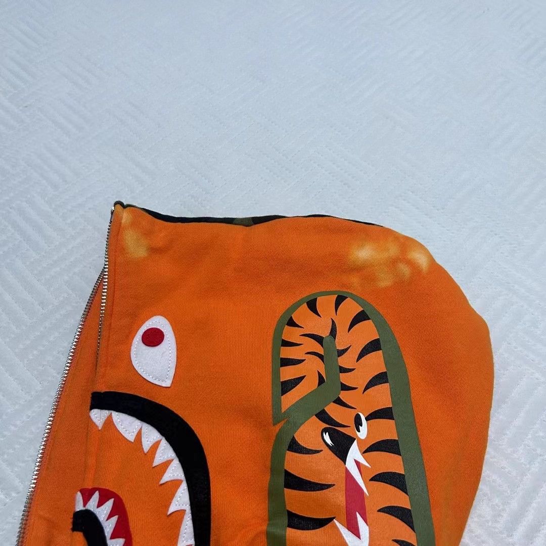 Bape 1ST CAMO SHARK FULL ZIP HOODIE Size US S / EU 44-46 / 1 - 7 Thumbnail