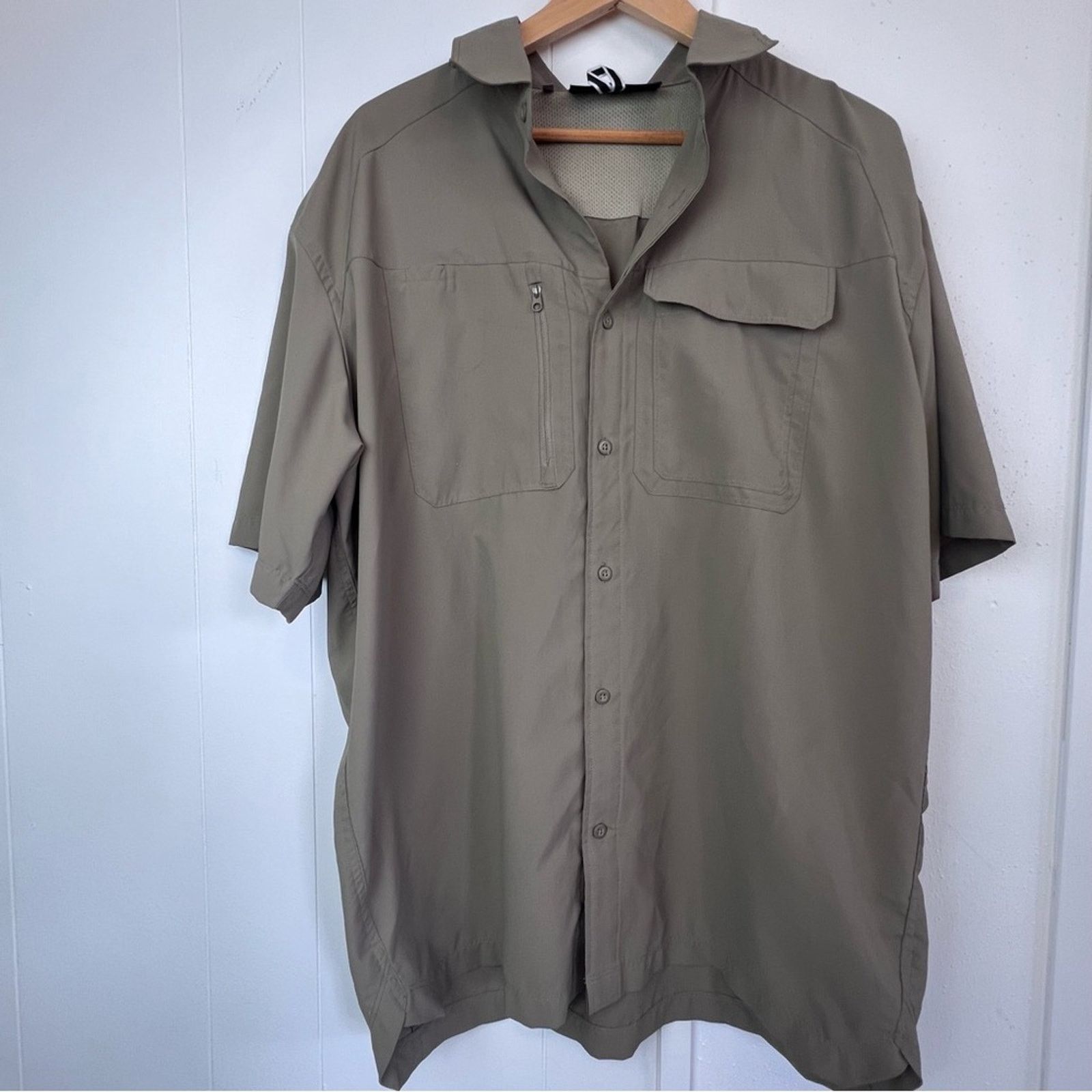 Under Armour Under Armour Khaki Tactical Utility Shirt Men’s Size Large Size US L / EU 52-54 / 3 - 7 Thumbnail