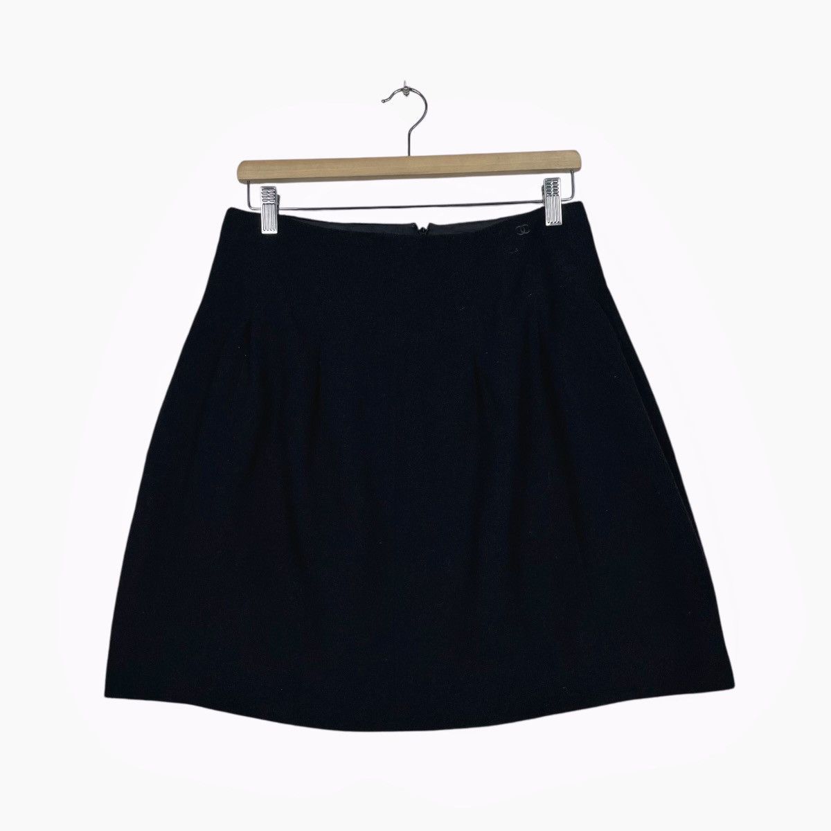 Chanel Chanel Wool Skirt Size 28" / US 6 / IT 42 - 1 Thumbnail