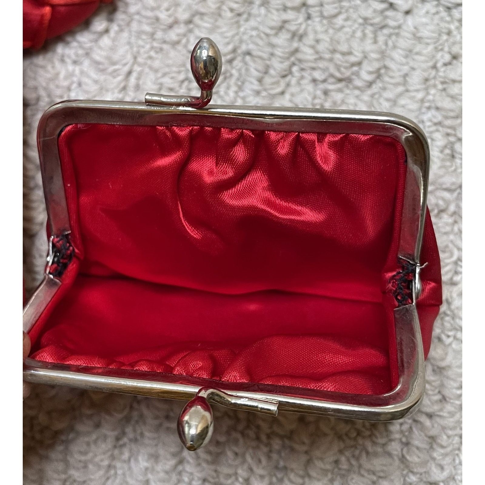 Gucci Vintage Gucci Red Pleated Satin Evening Bag Handbag Clutch Size ONE SIZE - 18 Thumbnail