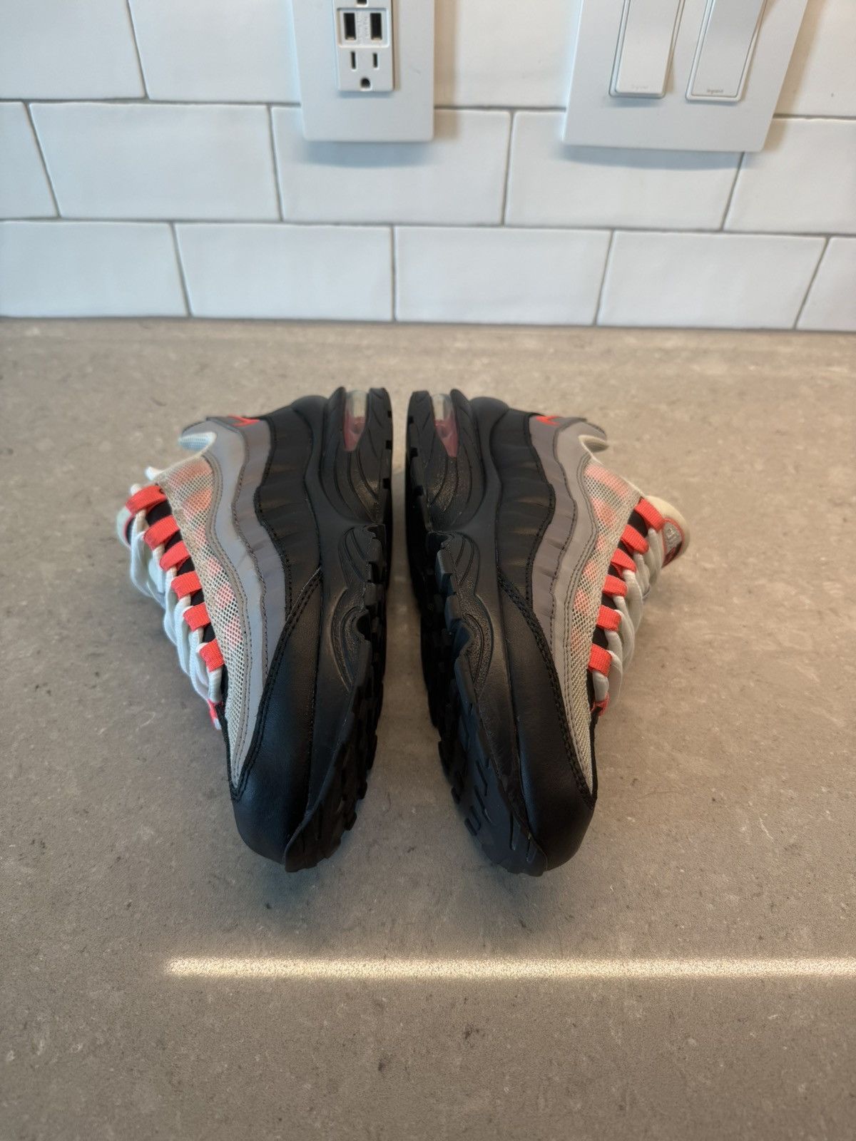 Nike Size 5.5 - Nike Air Max 1 OG Solar Red Size US 5.5 / EU 38 - 6 Thumbnail