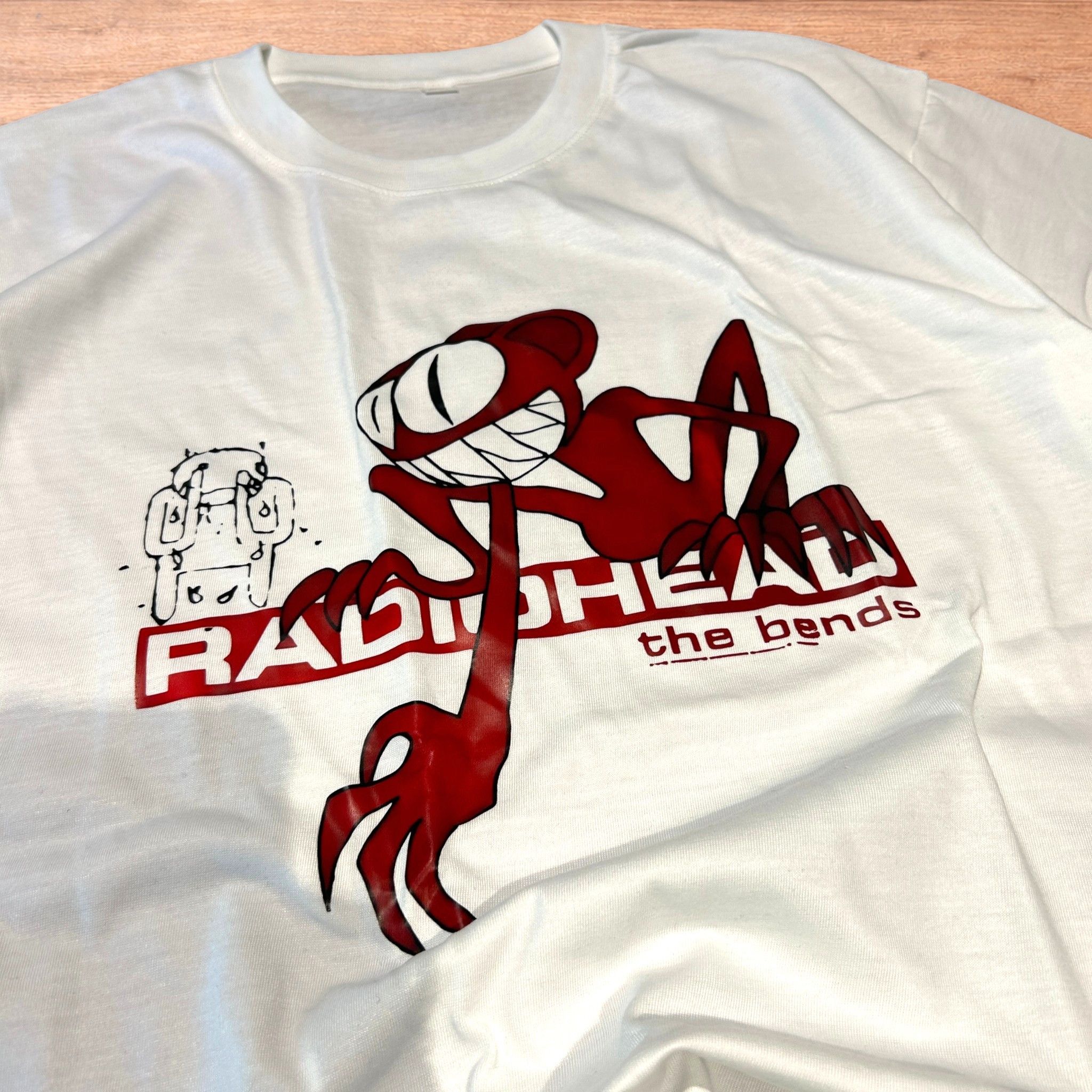Japanese Brand Radiohead the bends T-shirt with front graphic in white. Size US M / EU 48-50 / 2 - 3 Thumbnail