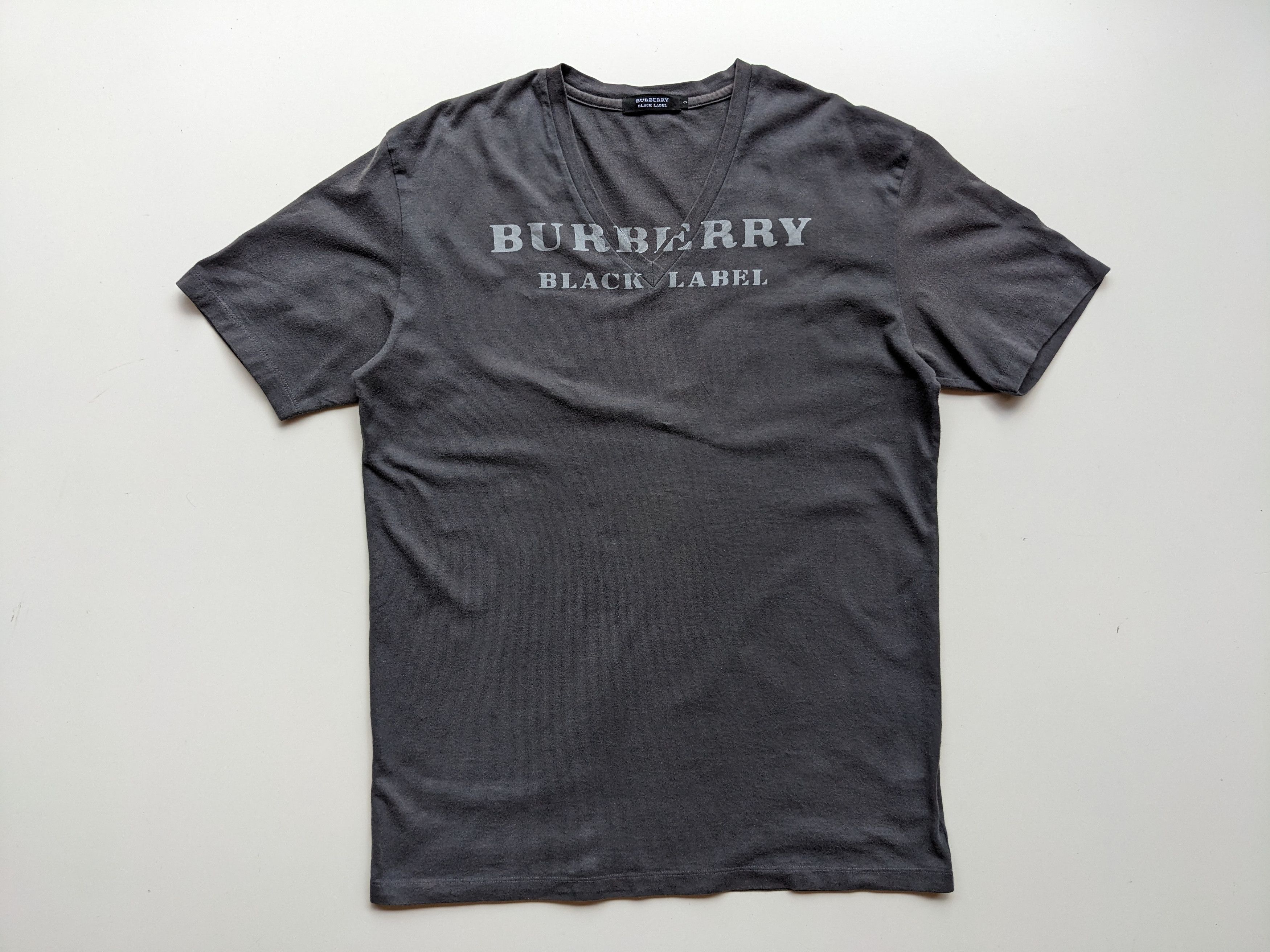 Burberry Burberry Black Label V neck tee Size US L / EU 52-54 / 3 - 1 Thumbnail