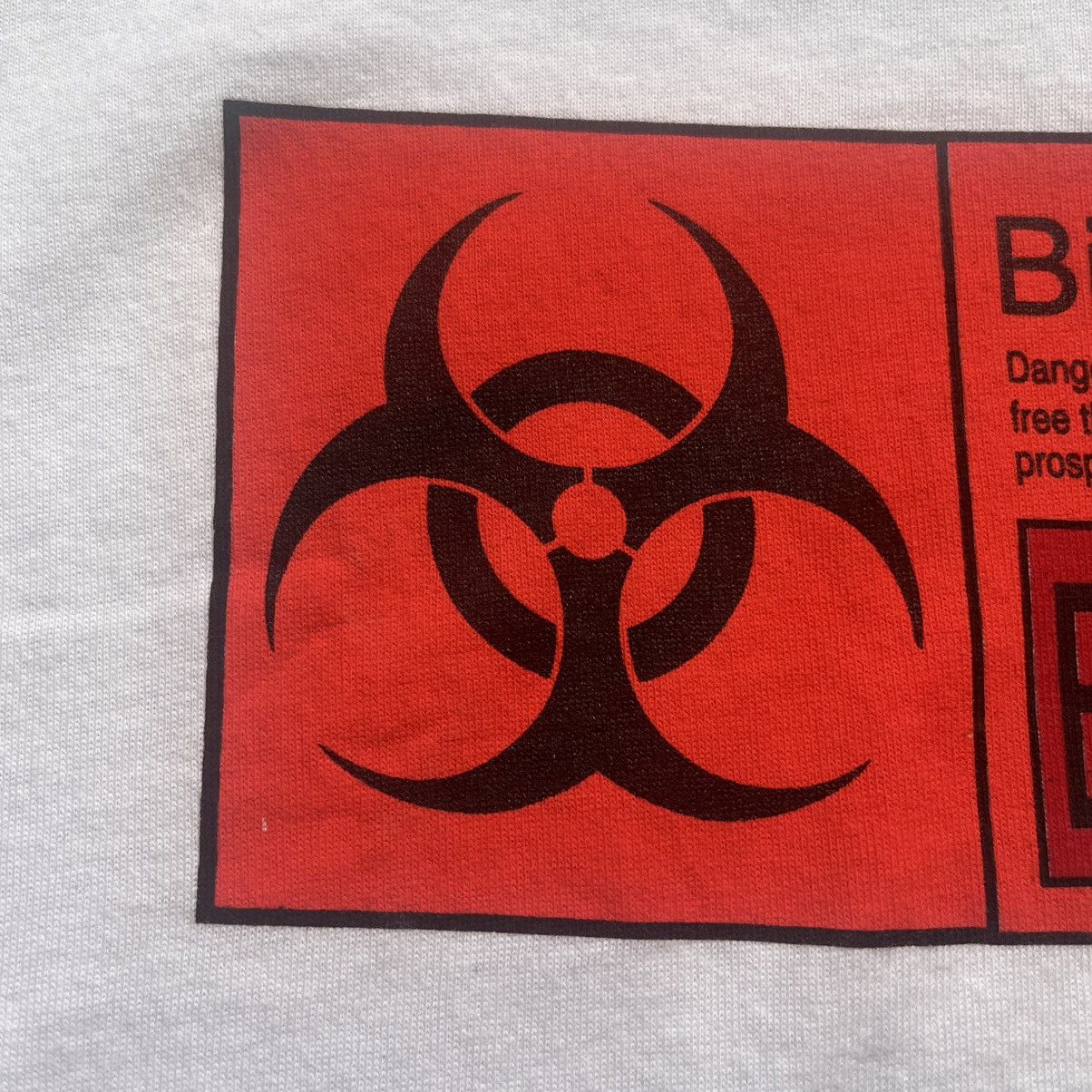 Vintage Vintage Biohazard Obscure Graphic Obscene Warning XL T-Shirt Size US XL / EU 56 / 4 - 5 Thumbnail