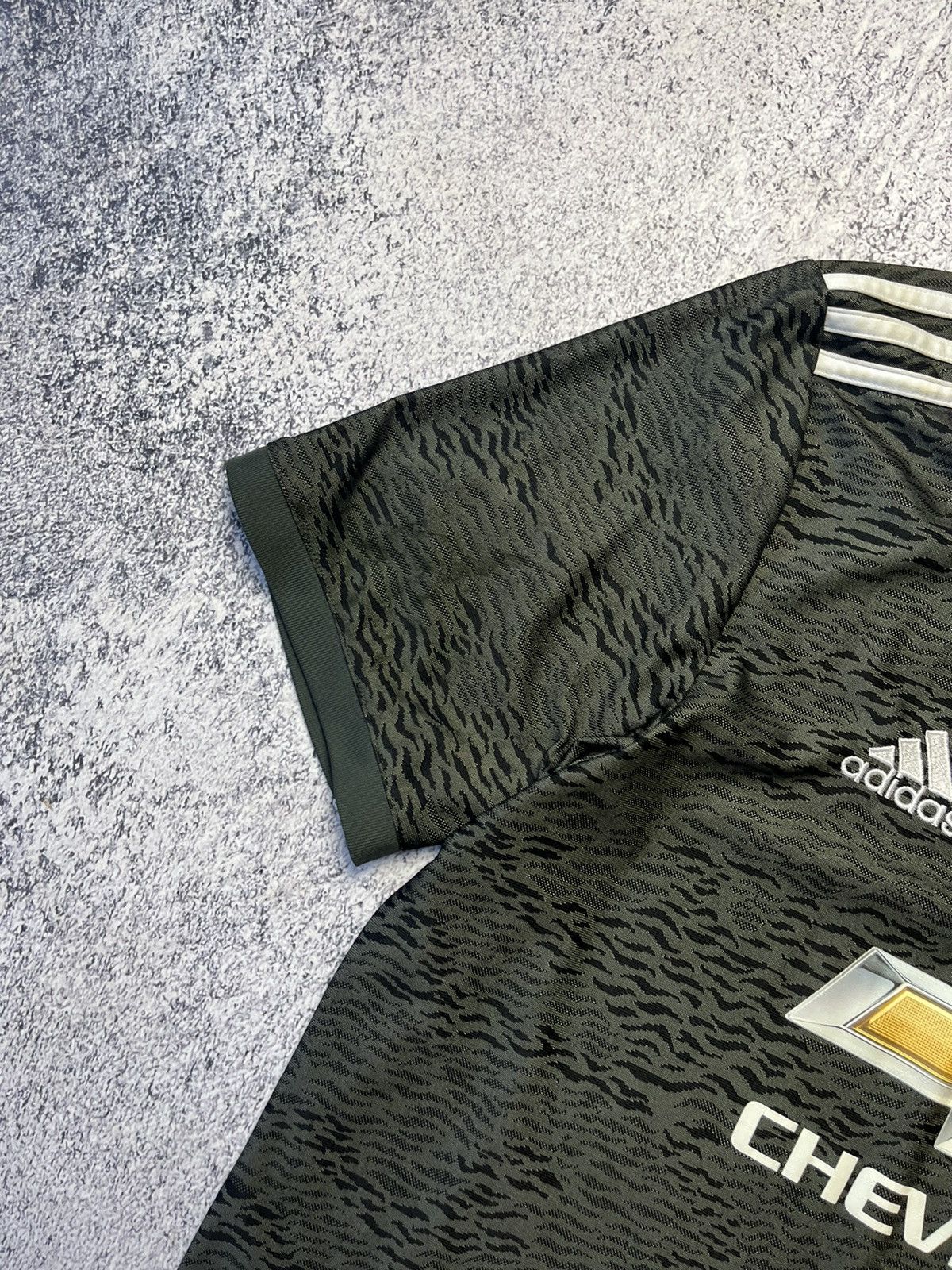 Adidas MANCHESTER UNITED 2020 2021 AWAY FOOTBALL SOCCER JERSEY Size US XL / EU 56 / 4 - 10 Thumbnail