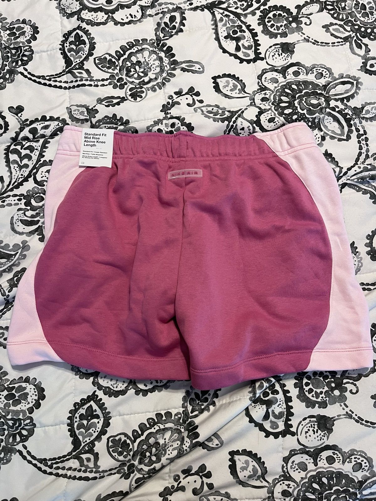 Nike Nike shorts size medium Size 30" / US 8 / IT 44 - 2 Thumbnail