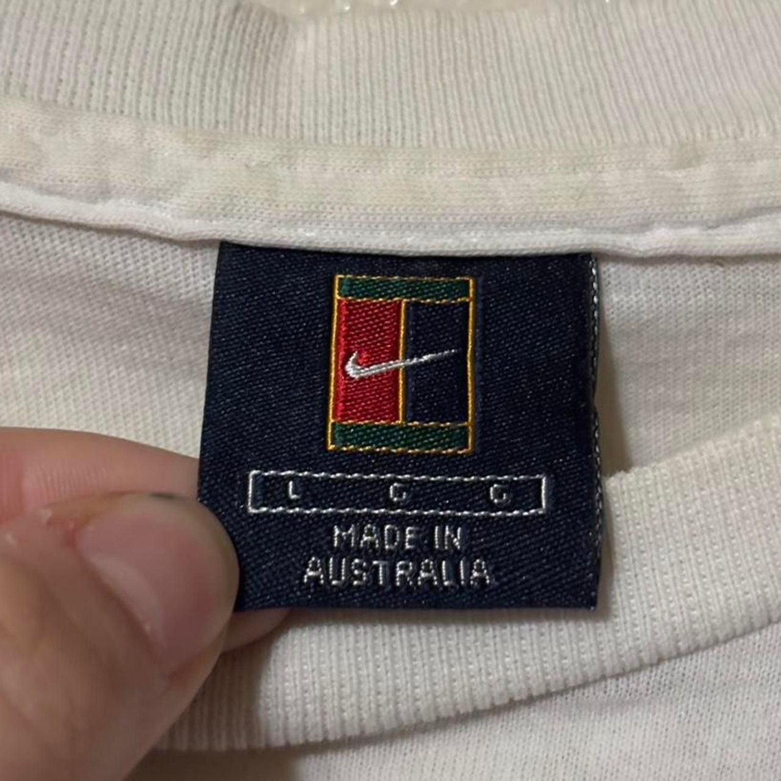 Nike Vintage Nike 2001 Australian Open Graphic Tennis T-Shirt Size US L / EU 52-54 / 3 - 5 Thumbnail