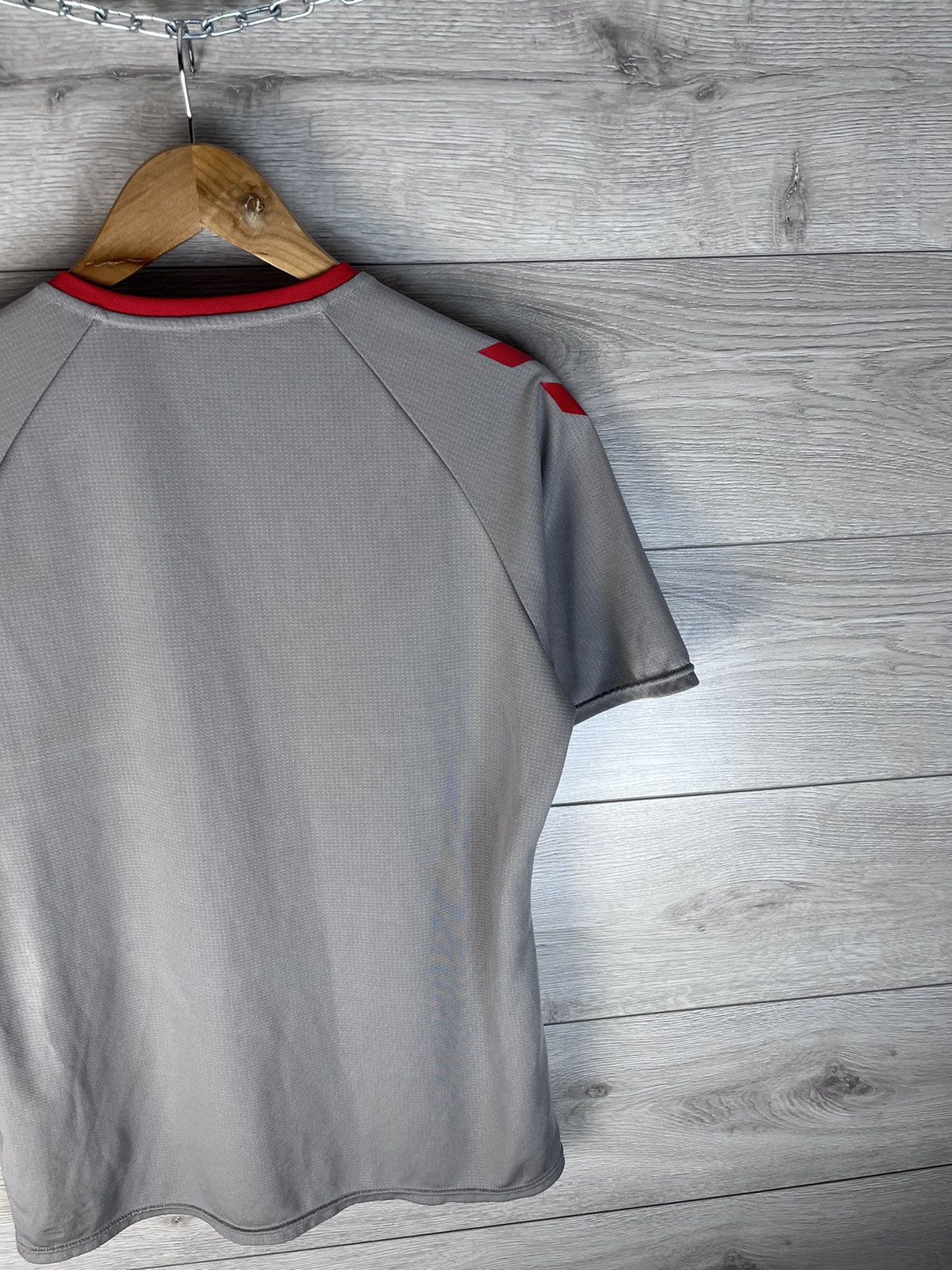 Hummel Men's football T-Shirt Hummel Southampton FC size M Size US M / EU 48-50 / 2 - 14 Thumbnail