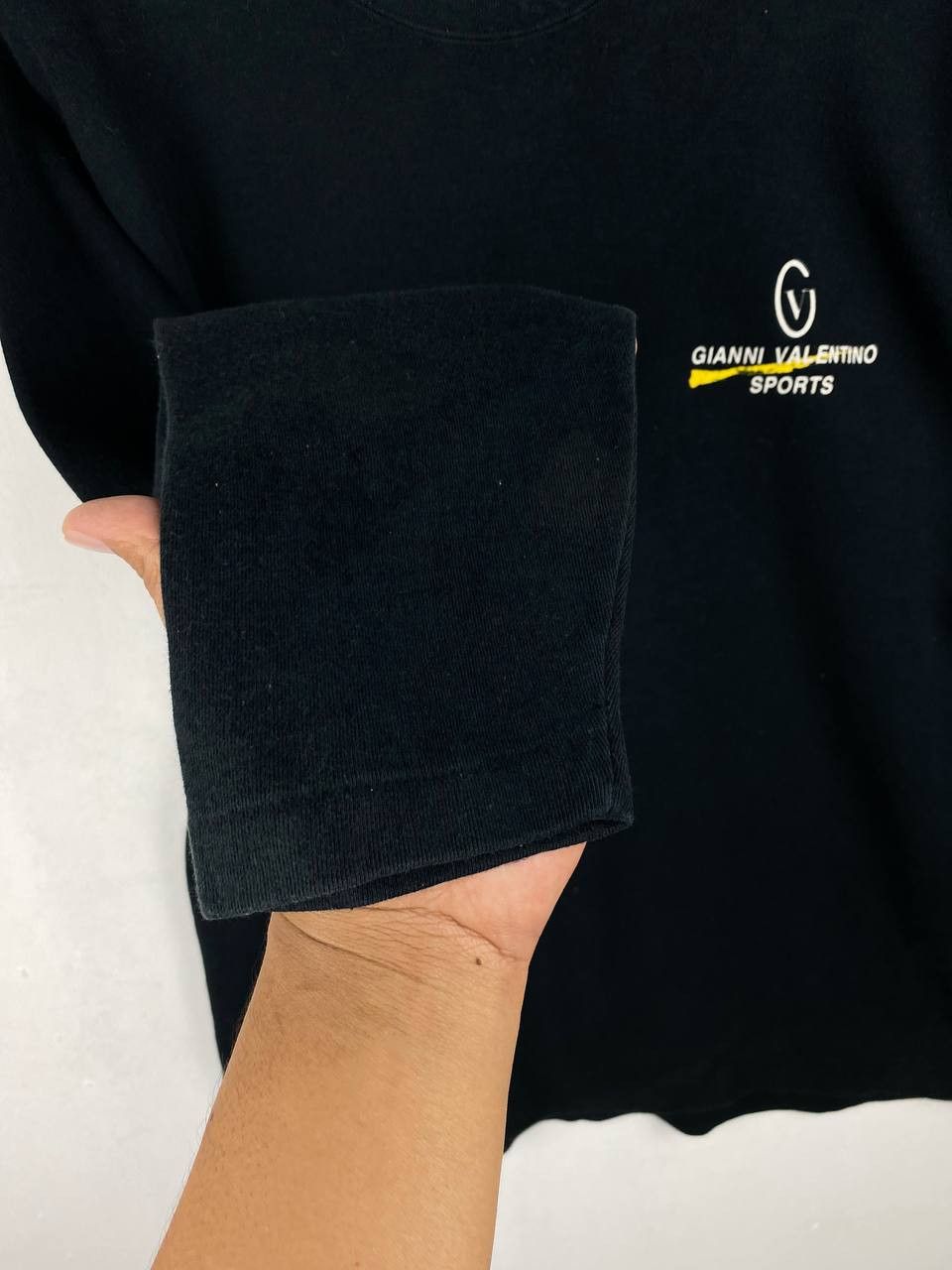 Gianni Valentino vintage gianni valentino longsleeves tee nice design Size US M / EU 48-50 / 2 - 3 Thumbnail
