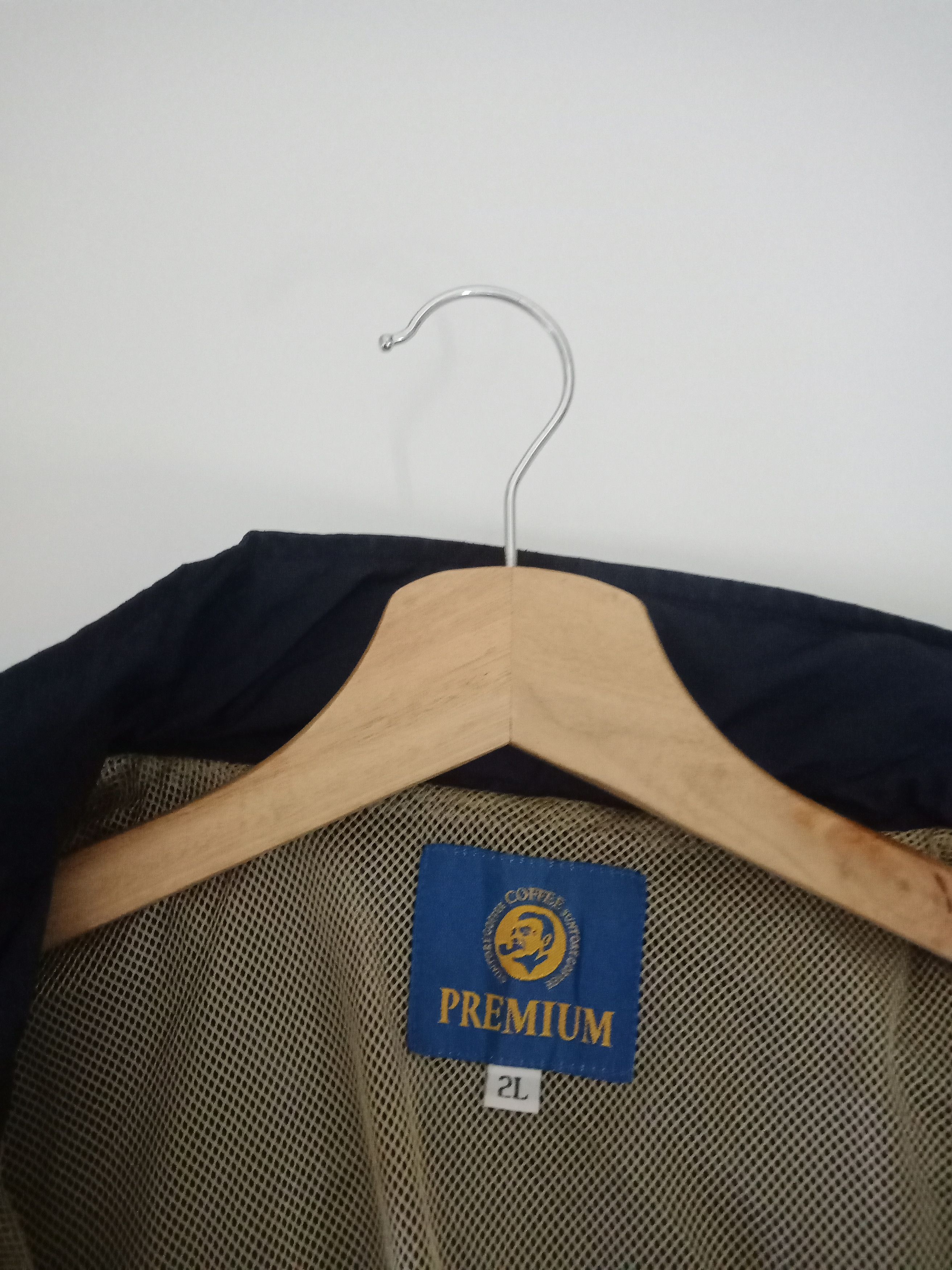 Japanese Brand The Premium Boss Coffee #A Size US L / EU 52-54 / 3 - 6 Thumbnail
