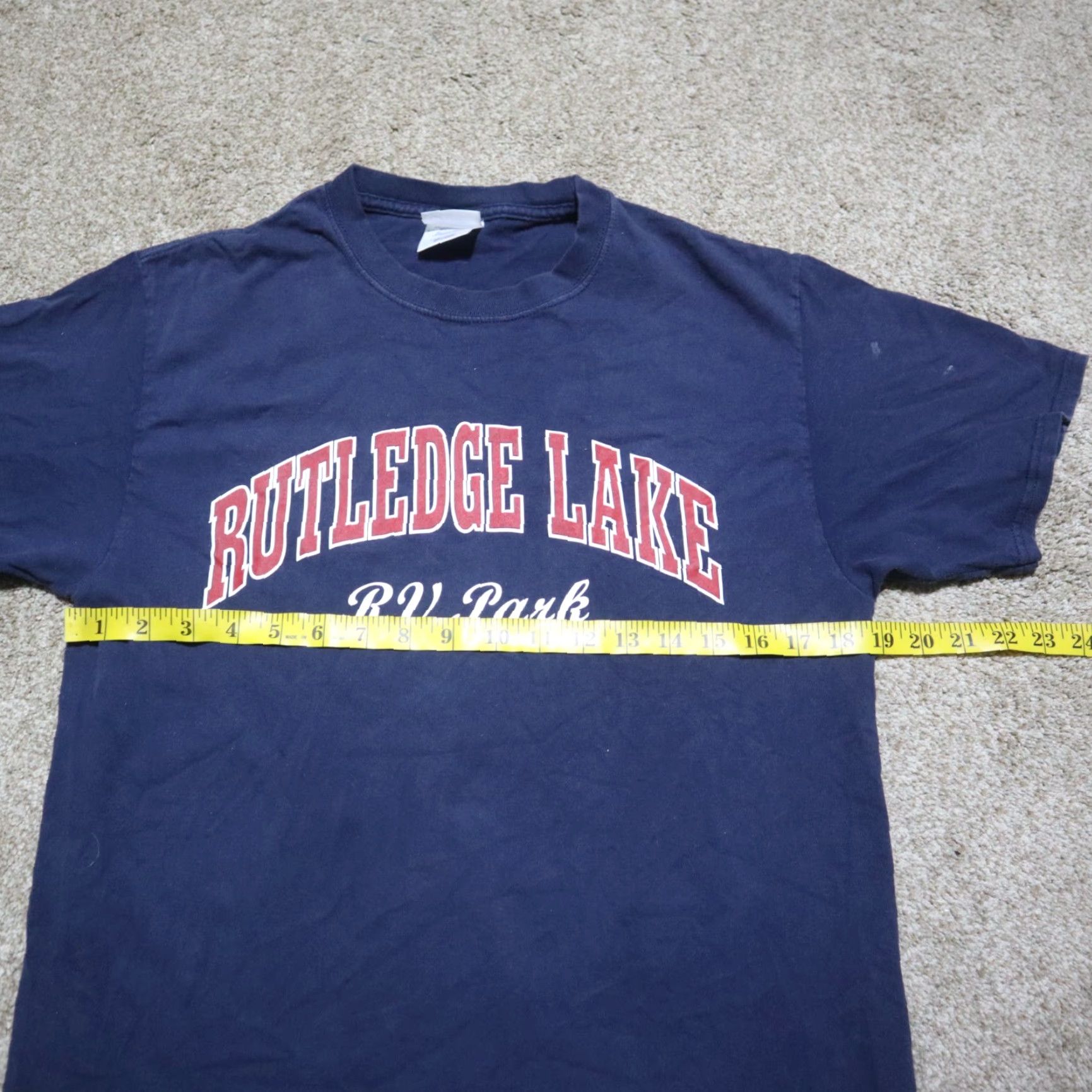 Vintage VINTAGE Rutledge Lake RV Park Blue Gift Tee Shirt Short Sleeve Adult Men's M Medium Size US M / EU 48-50 / 2 - 4 Thumbnail