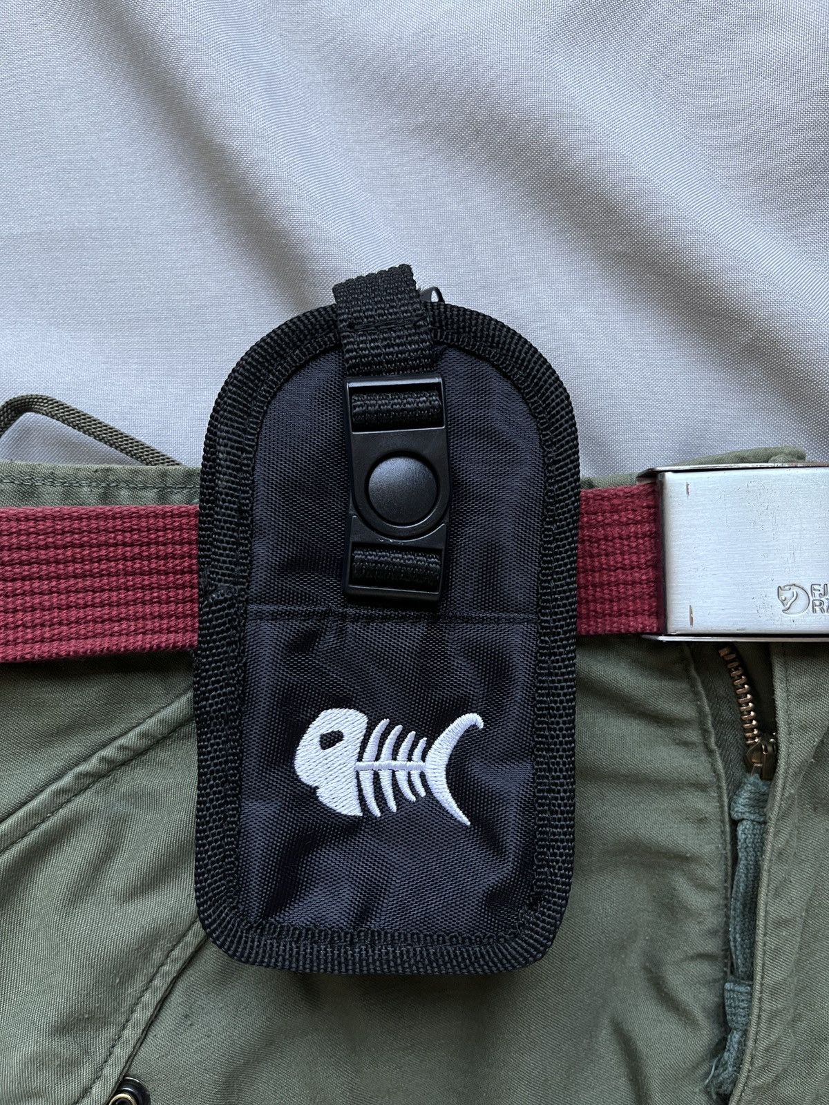 Japanese Brand × Vintage Fishbone Vintage Phone/Documents Belt Small Pouch Bag Size ONE SIZE - 1 Thumbnail