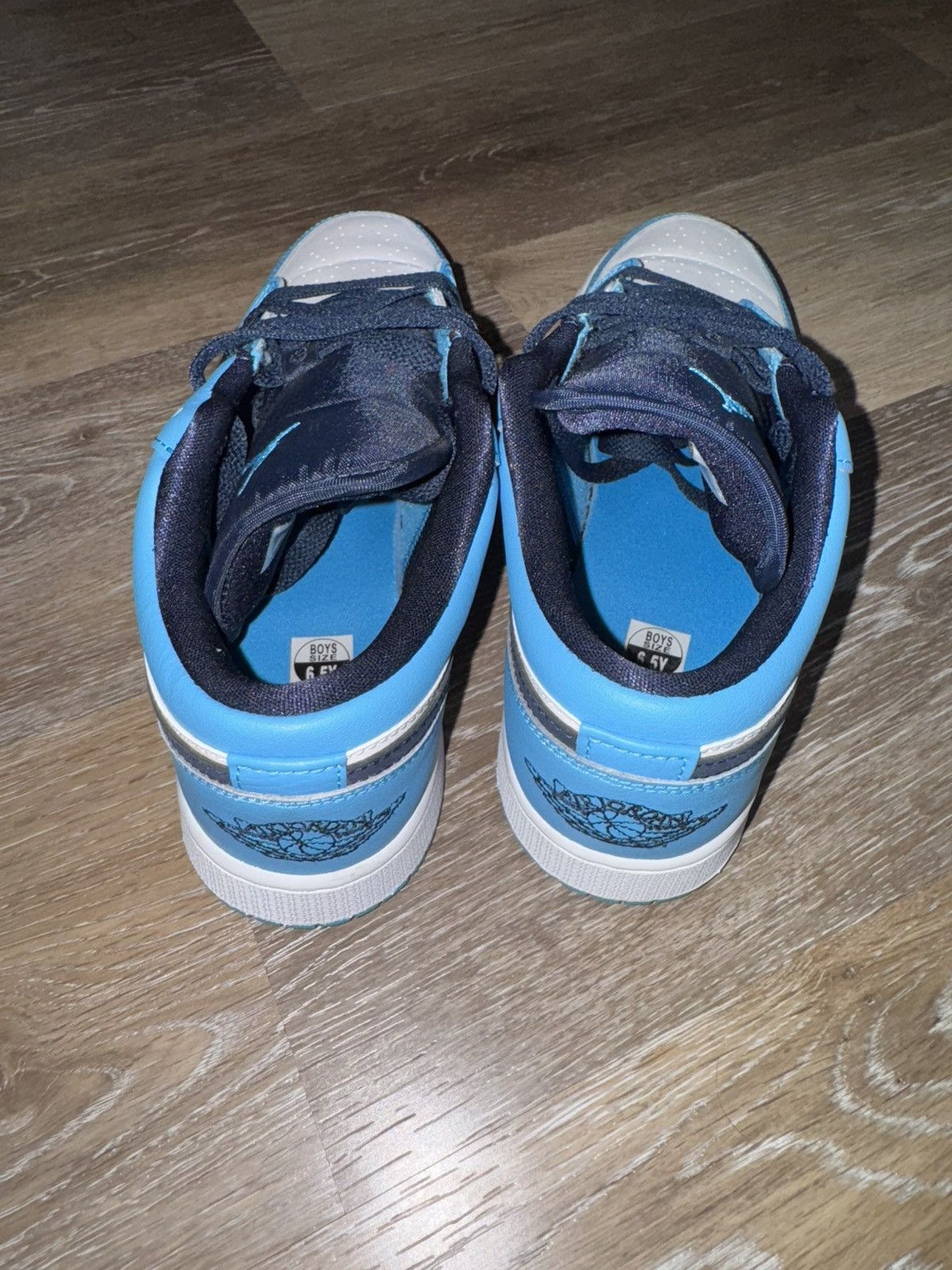 Jordan Brand Air Jordan 1 Low UNC (2021) Size 6.5 Size US 6.5 / IT 36.5 - 3 Thumbnail