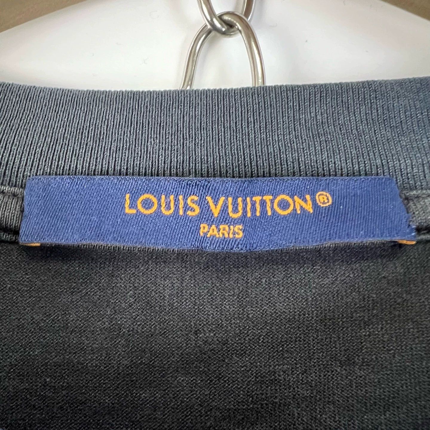 Louis Vuitton LV Black Gradient All-over Logo Print Short-Sleeve T-Shirt Size US M / EU 48-50 / 2 - 5 Thumbnail