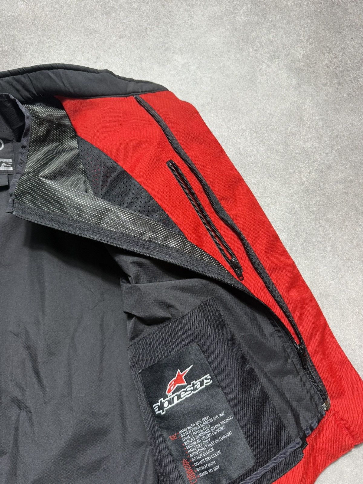 Alpinestars × Indian Motorcycle × Vintage Alpinestars Red Jacket Racing Cropped Boxy Fit Vintage Size L / US 10 / IT 46 - 13 Thumbnail