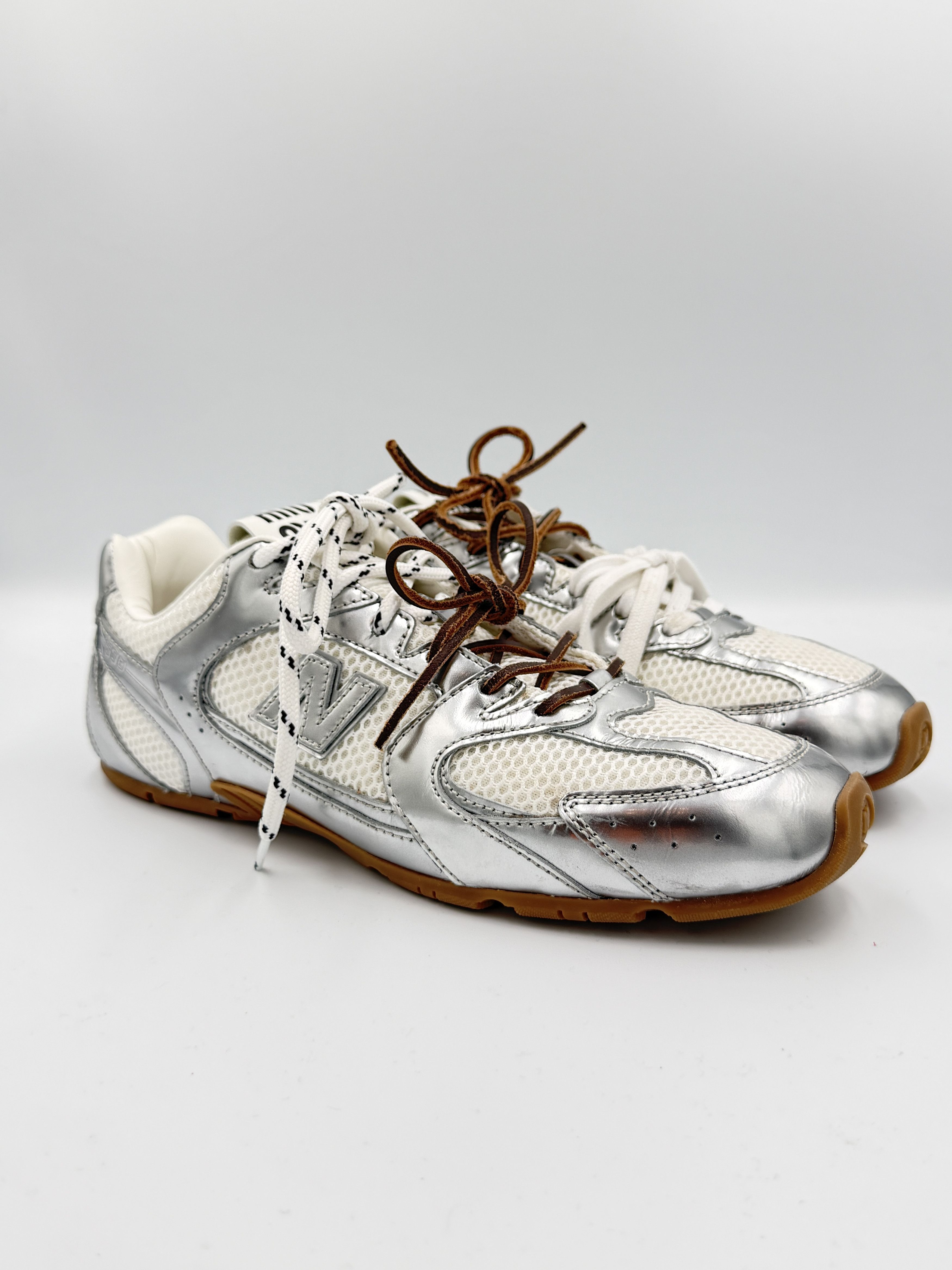 Miu Miu × New Balance Miu Miu New Balance 530 Metallic Silver Mesh Size US 8.5 / EU 41-42 - 1 Thumbnail