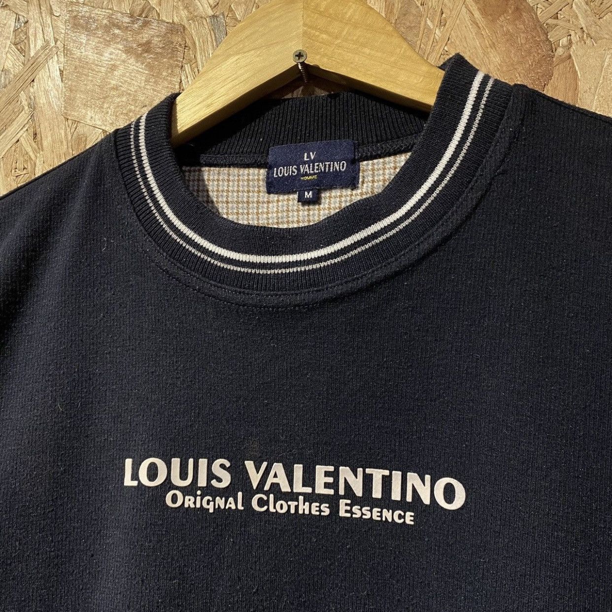 Japanese Brand VINTAGE LOUIS VALENTINO HOMME Spell Out Sweatshirts Size US M / EU 48-50 / 2 - 3 Thumbnail
