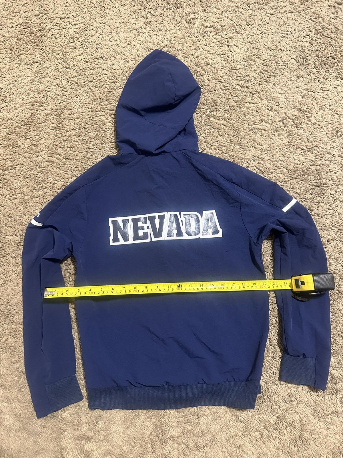 Adidas × NCAA × Vintage Vintage Women’s University of Nevada jacket size small Size S / US 4 / IT 40 - 3 Thumbnail