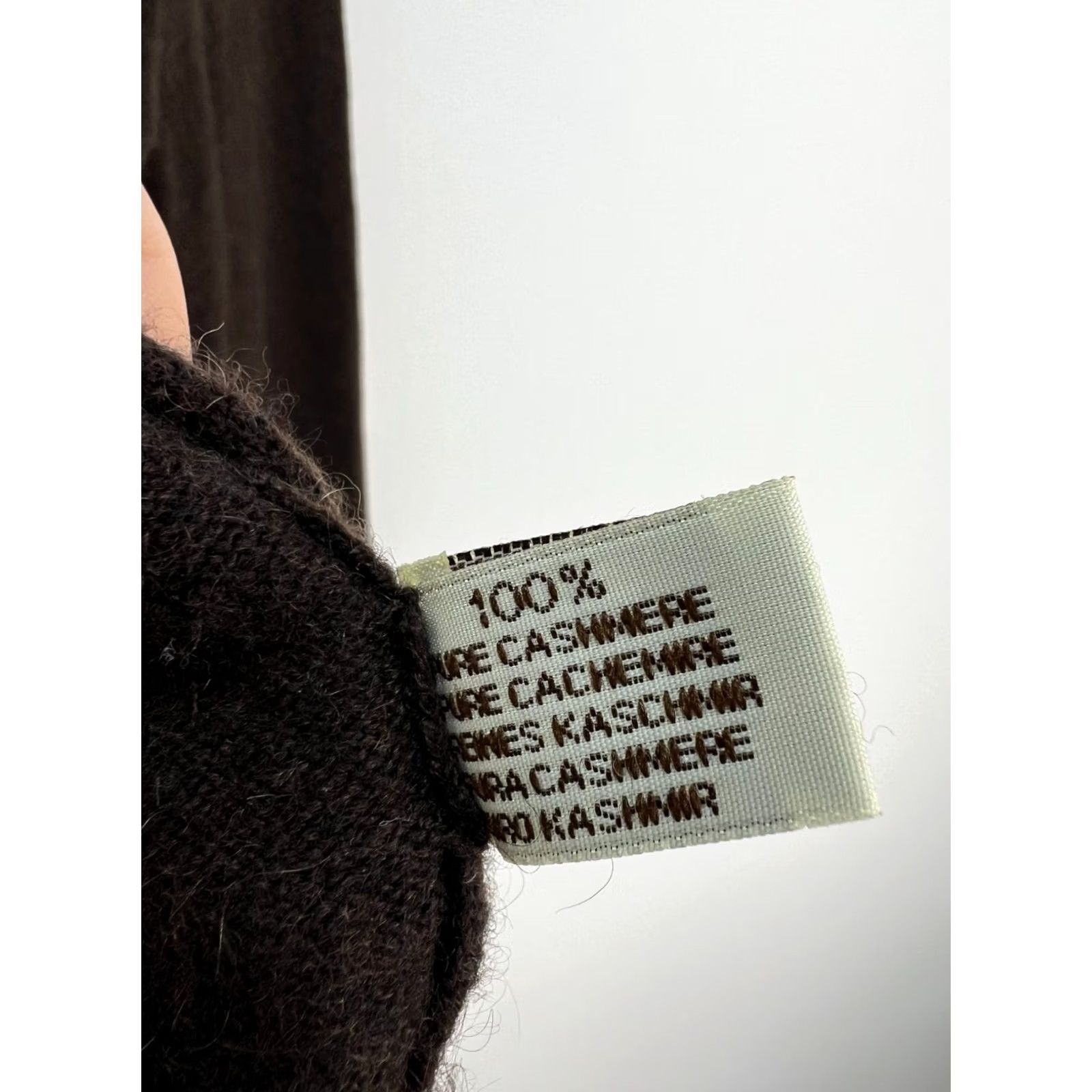 Barrie BARRIE Women 100% Pure Cashmere V-Neck Jumper Dark Brown XL Sweater Wool Knit Pullover Vintage Women’s Size XL Size XL / US 12-14 / IT 48-50 - 5 Thumbnail