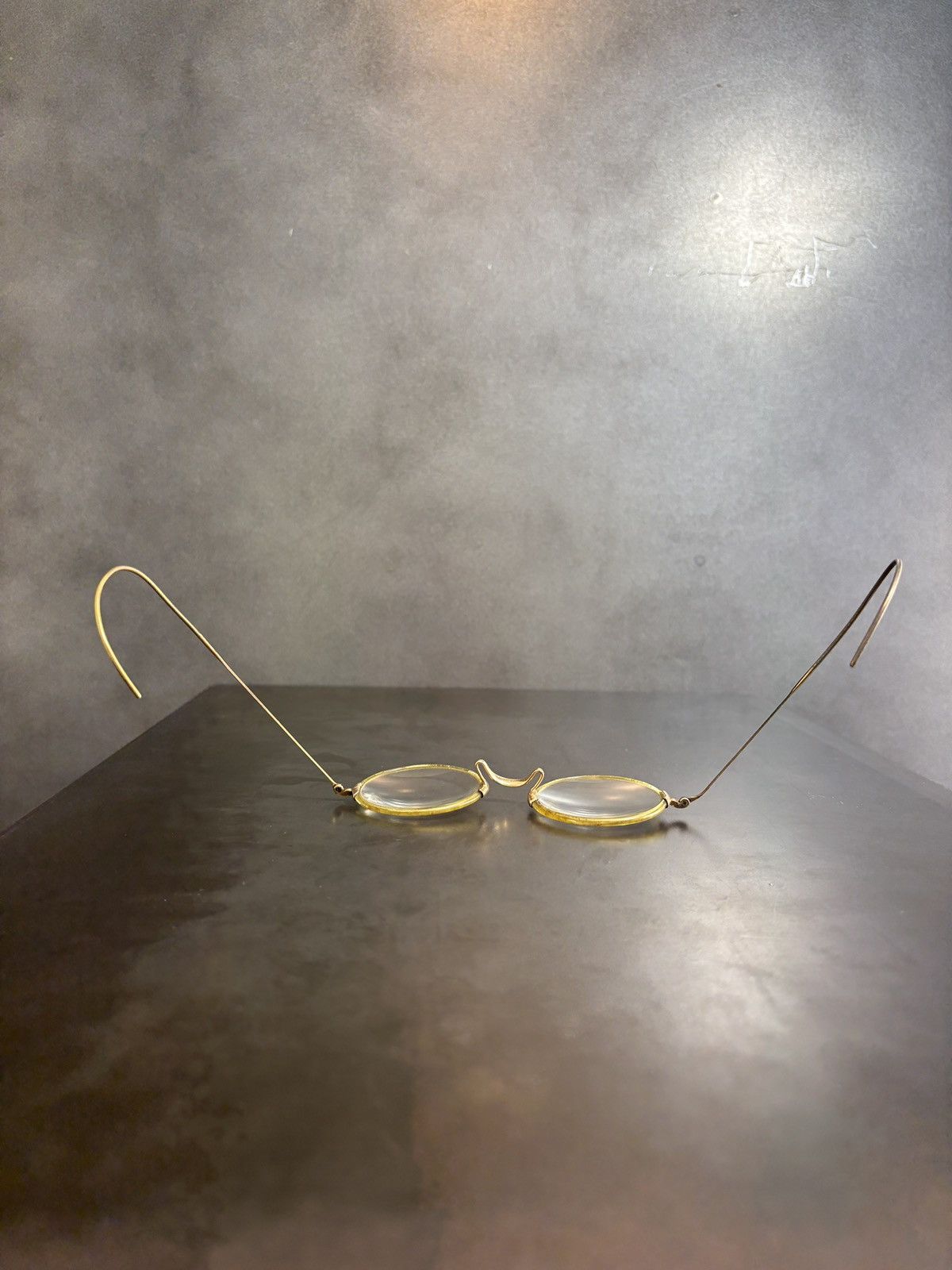Shuron Antique Eyeglasses 1910s Shur-On Optical Gold F Round Frames Size ONE SIZE - 15 Thumbnail