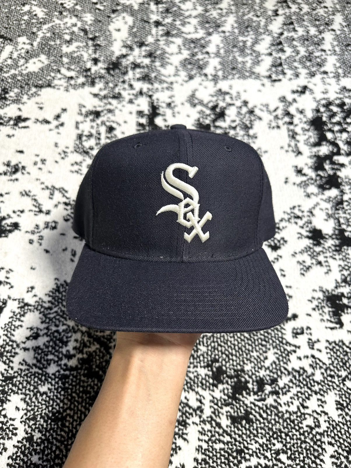 Vintage Vintage 90s New Era Chicago White Sox MLB Hat Size ONE SIZE - 1 Thumbnail
