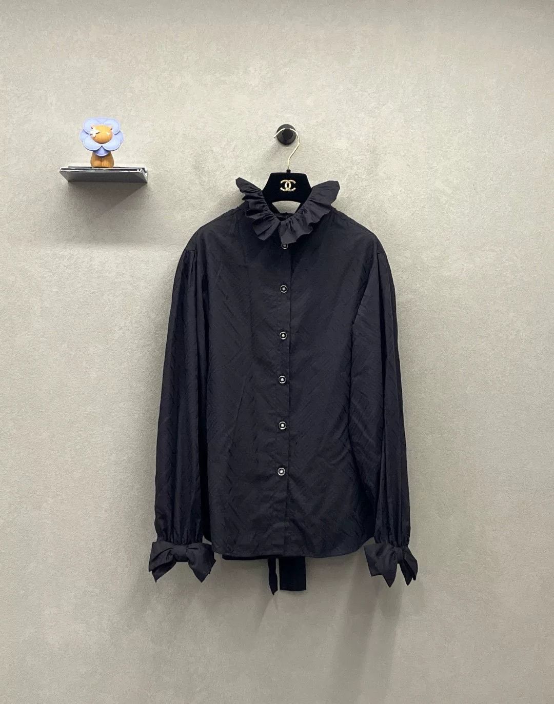Chanel CHANEL Black High-Neck Long-Sleeve Shirt Size US XS / EU 42 / 0 - 1 Thumbnail