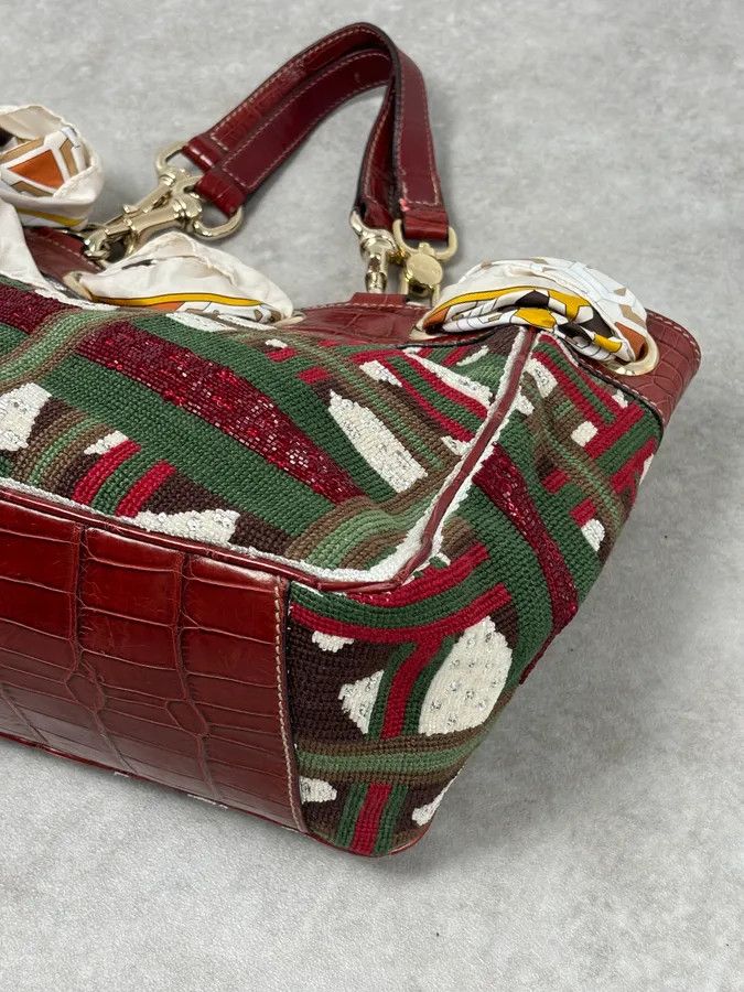 Gucci Gucci Burgundy Embroidered Beaded Canvas 85th Anniversary Positano Tote Bag Size ONE SIZE - 5 Thumbnail