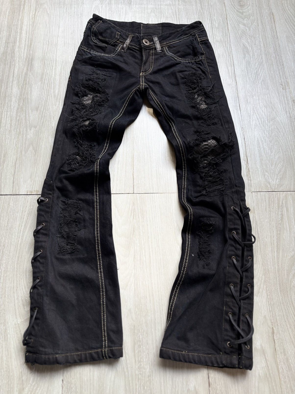Japanese Brand Lolita distressed flare jeans Size US 28 / EU 44 - 1 Thumbnail