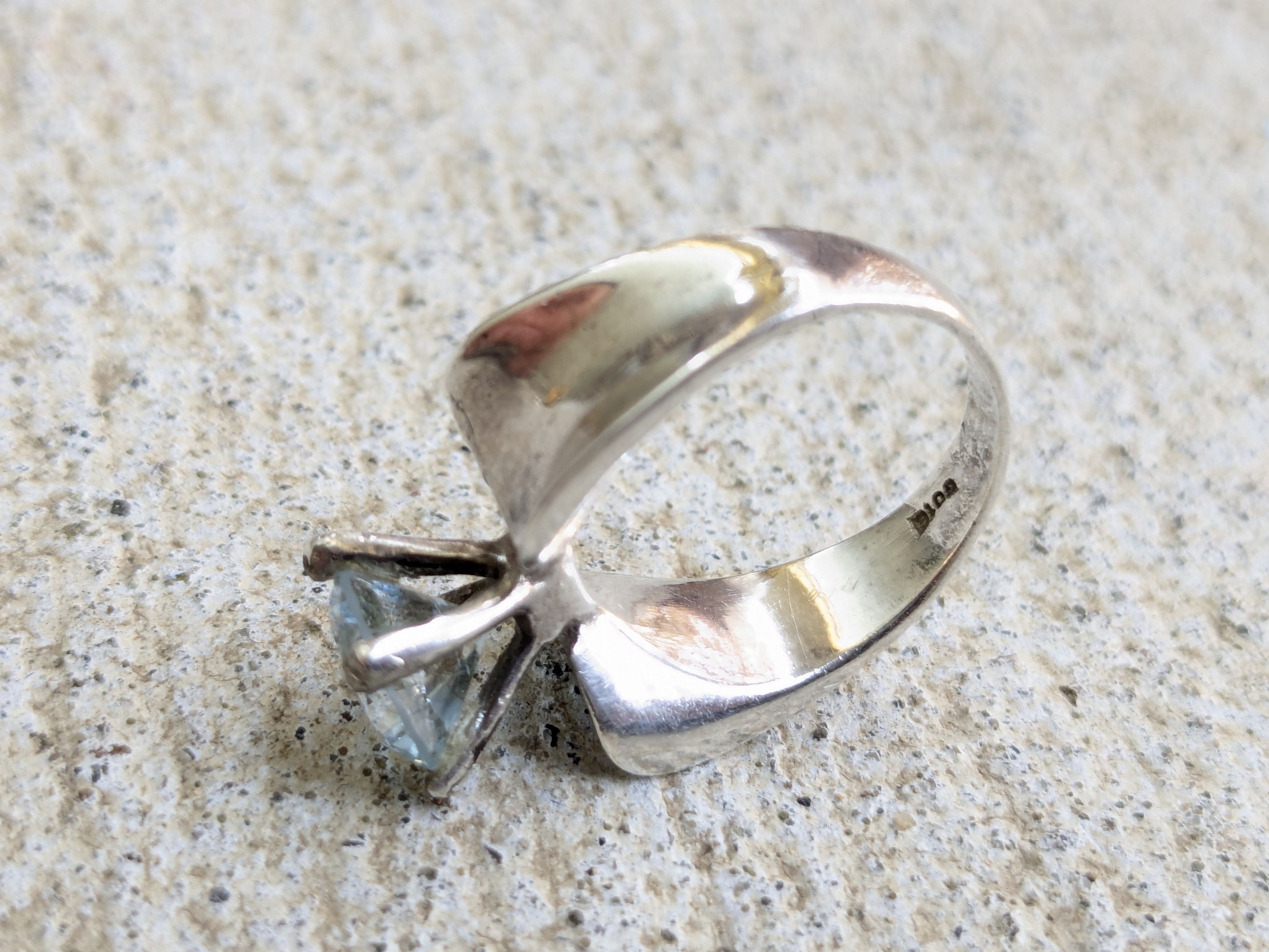 Jewelry × Vintage Vintage Sterling Silver Ring Blue Topaz 6.25 Abstract Modern Size ONE SIZE - 6 Thumbnail