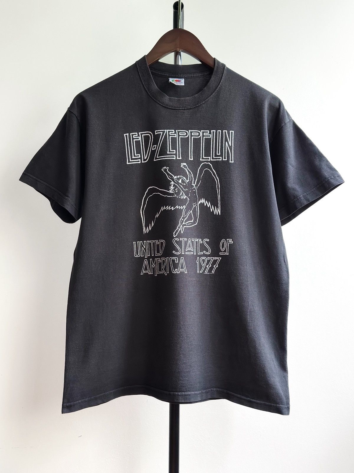 Band Tees Vintage 2000 Led Zeppelin USA 1977 Tour Band Tee Size US M / EU 48-50 / 2 - 1 Thumbnail