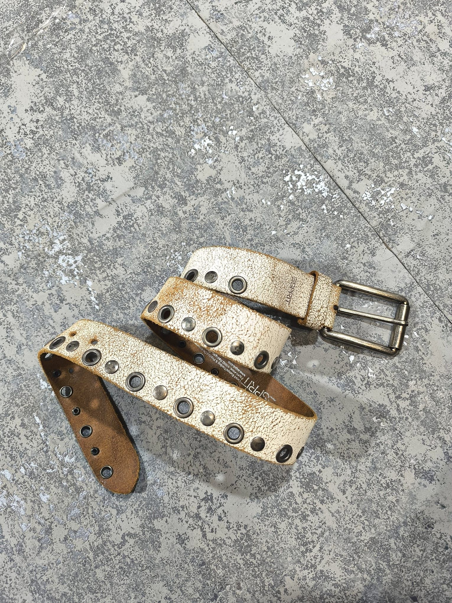 Leather VINTAGE DISTRESSED REAL LEATHER STUDDED BELT Size ONE SIZE - 1 Thumbnail