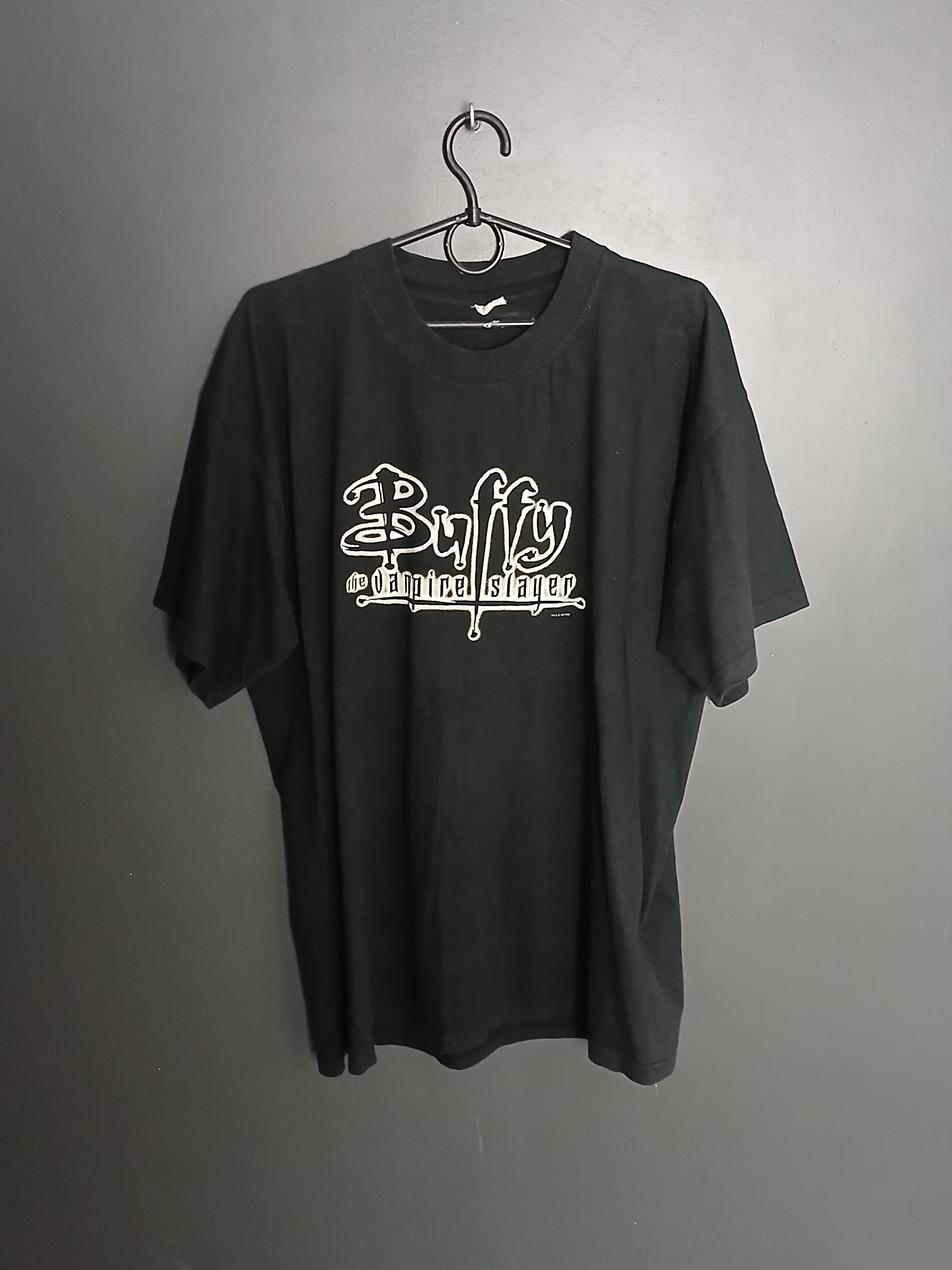 Vintage Vintage 1999 Buffy The Vampire Slayer Movie T-Shirt Size US XL / EU 56 / 4 - 1 Thumbnail