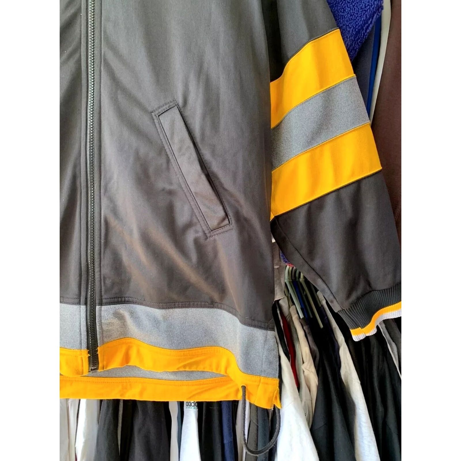 Nike VINTAGE Nike Track Jacket Black Mens Size S Big Logo Bomber Full Zip Jacket Size US S / EU 44-46 / 1 - 5 Thumbnail