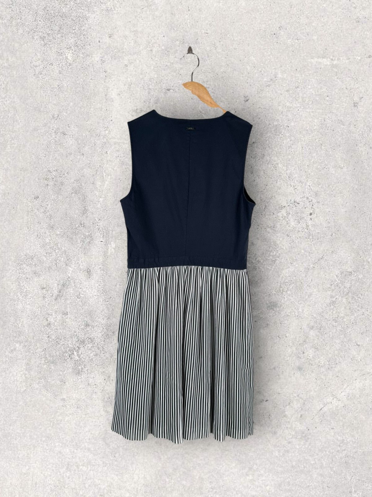Armani Exchange Armani Exchange Dress Streetwear Size XS / US 0-2 / IT 36-38 - 2 Thumbnail