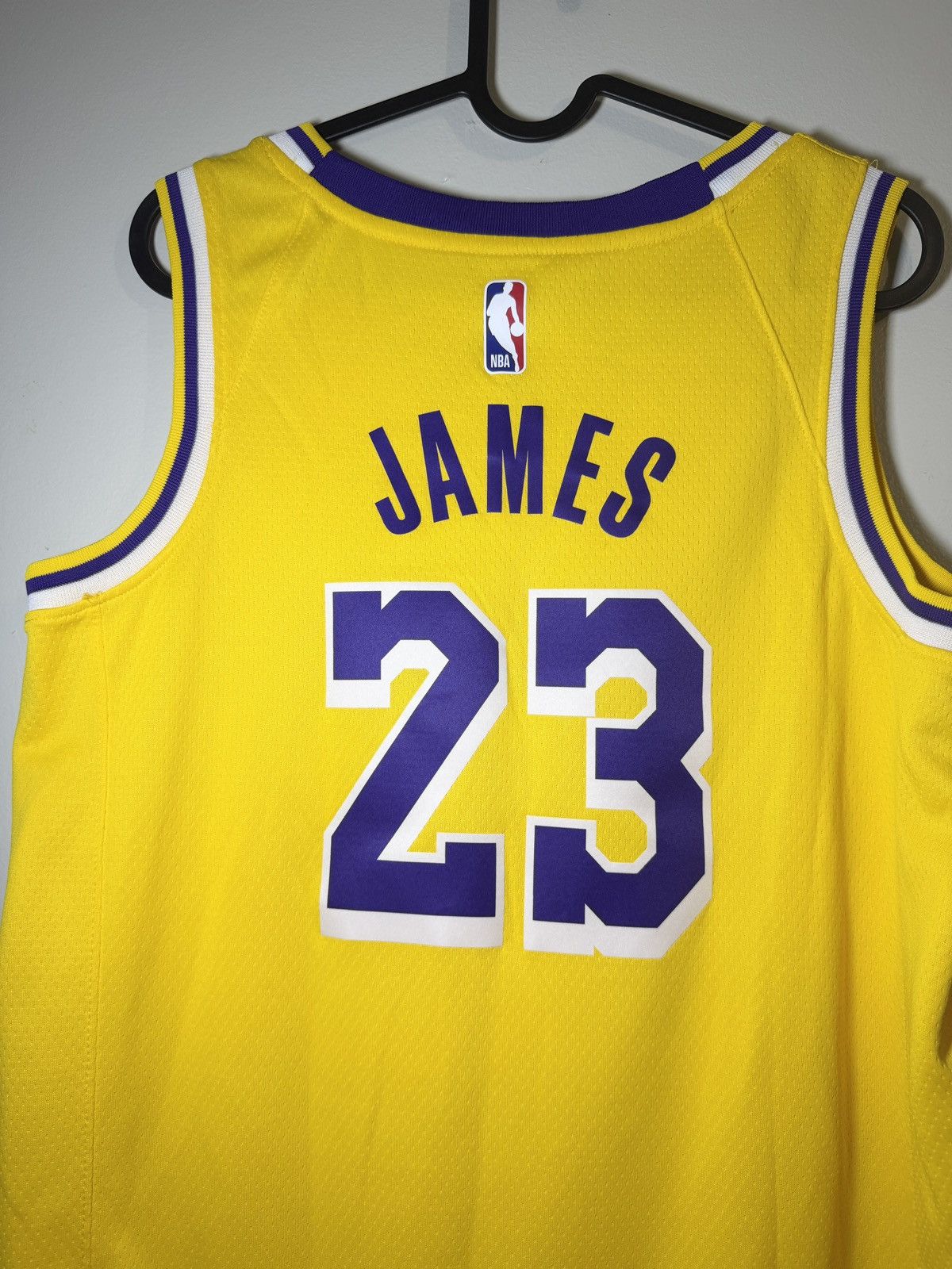 Nike Nike Los Angeles Lakers LeBron James NBA Jersey Size US S / EU 44-46 / 1 - 7 Thumbnail
