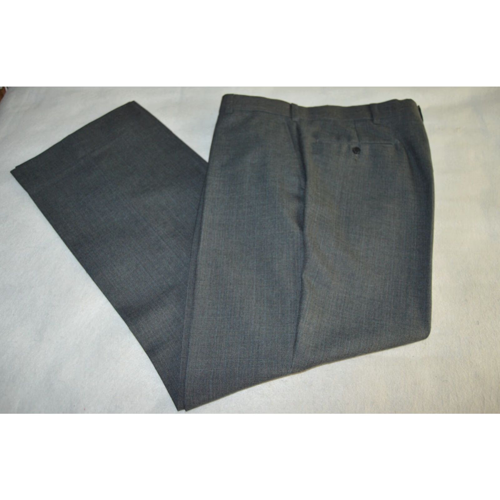 Vintage Kuppenheimer Men's Suit Dark Gray 40R Wool Two-Button Single-Breasted 3 Piece Regular Mens US Size 44R - 5 Thumbnail