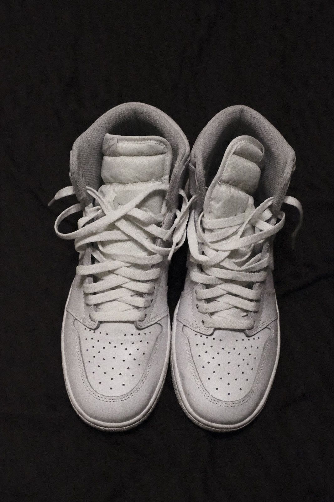 Jordan Brand × Nike Jordan 1 retro high OG Neutral Gray Size US 9.5 / EU 42-43 - 4 Thumbnail