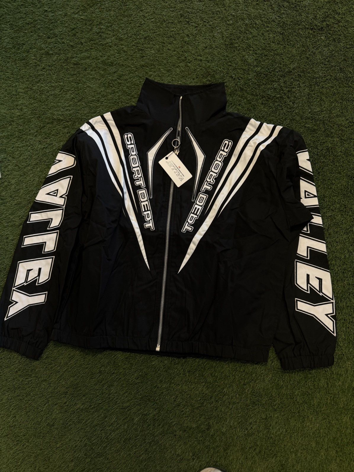 Vale Valley Track Jacket Size (S) Brand New Black Size US S / EU 44-46 / 1 - 6 Thumbnail
