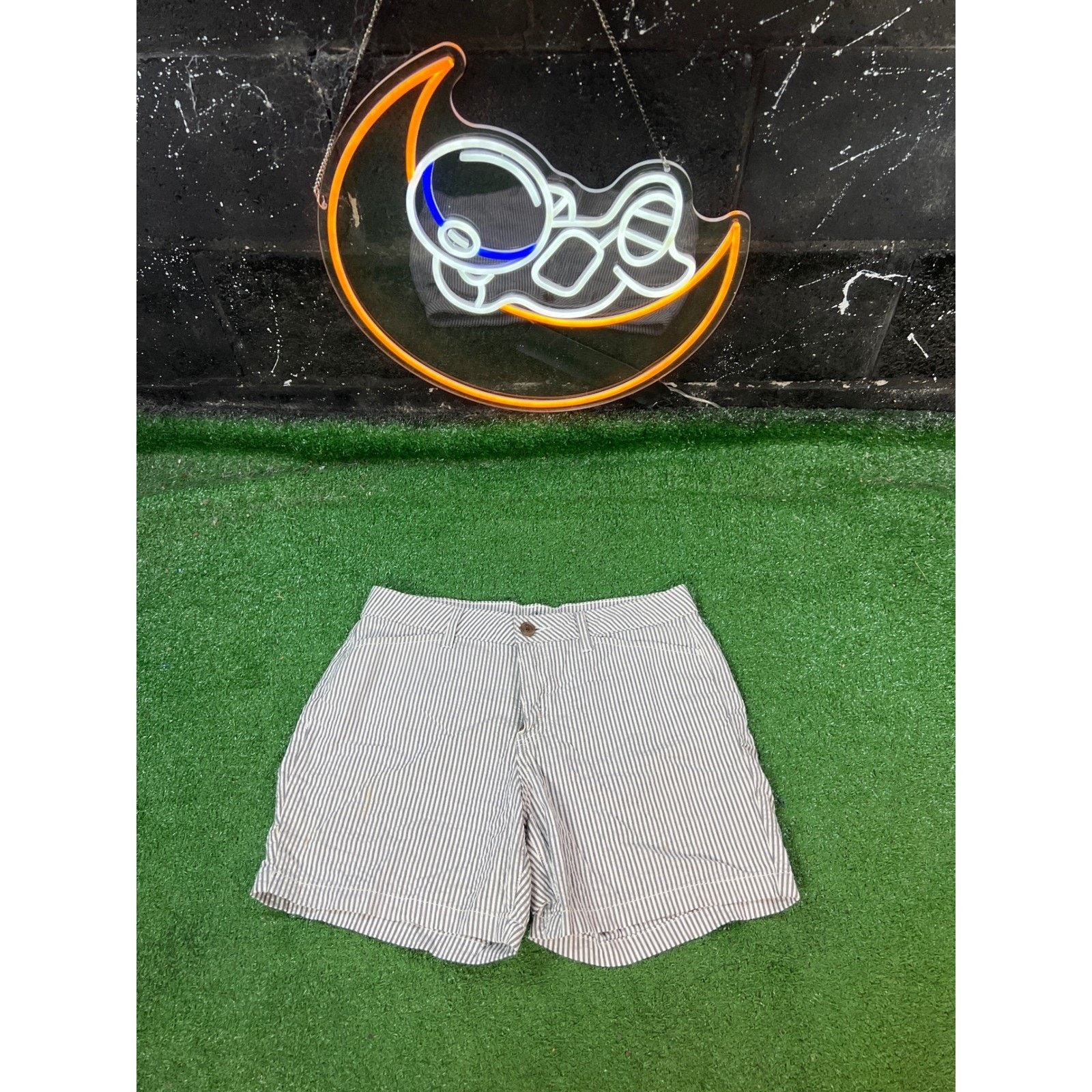 St. Johns Bay St John's Bay Striped Shorts Womens 8 Casual Size 30" / US 8 / IT 44 - 1 Thumbnail
