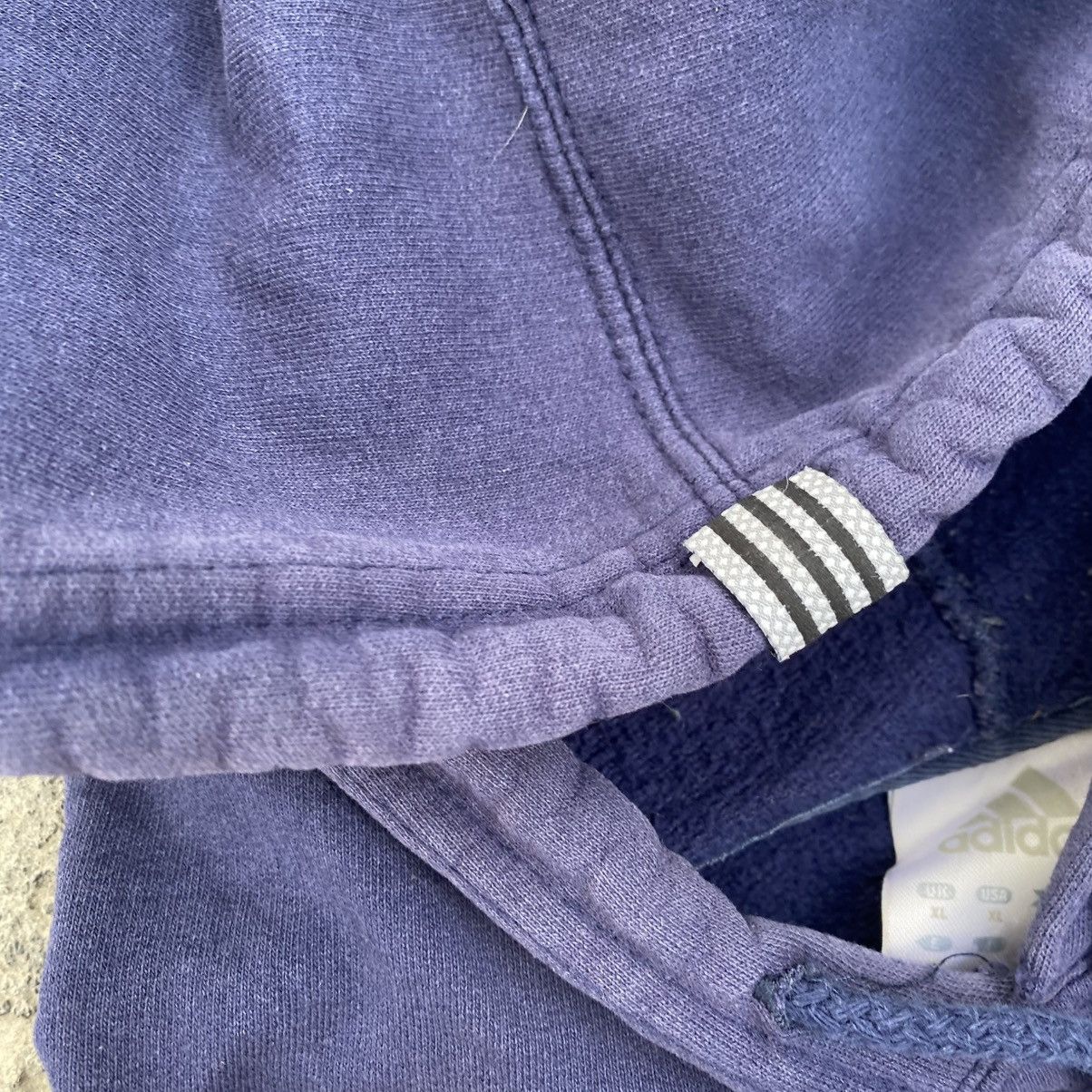 Adidas RARE Adidas Old English Spellout Distressed Hoodie 2002 Size US XL / EU 56 / 4 - 7 Thumbnail
