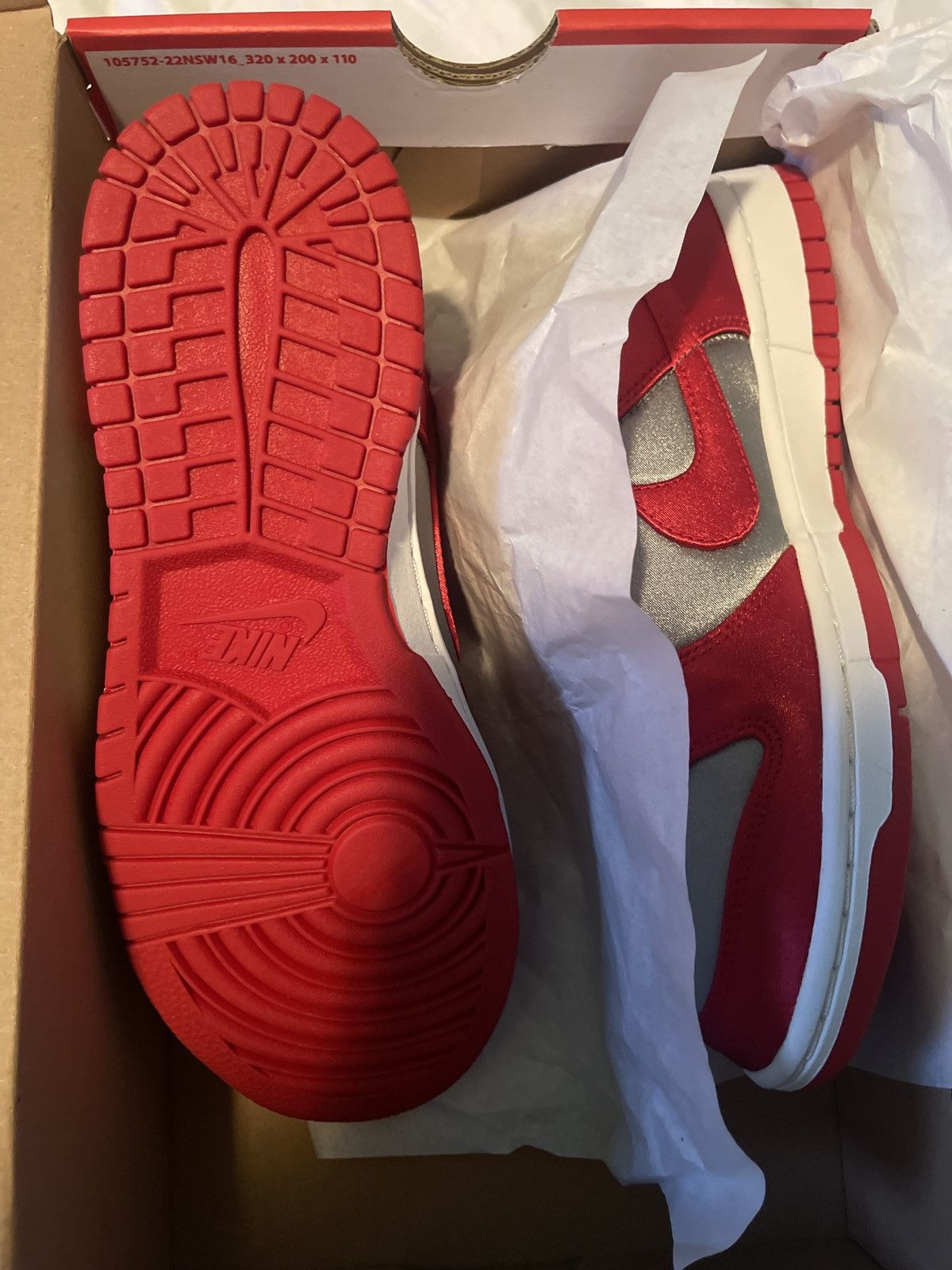 Nike Nike | womens dunk low satin | spring 2023 Size US 7.5 / IT 37.5 - 6 Thumbnail
