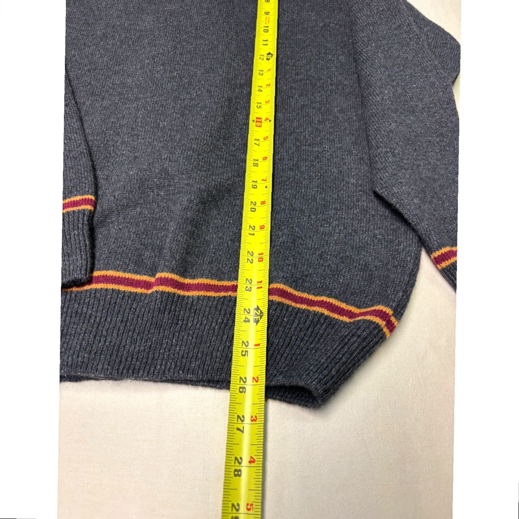 Vintage Harry Potter Cardigan Size XXL Wool Scotland Wizarding World Universal Studios Size US XXL / EU 58 / 5 - 5 Thumbnail
