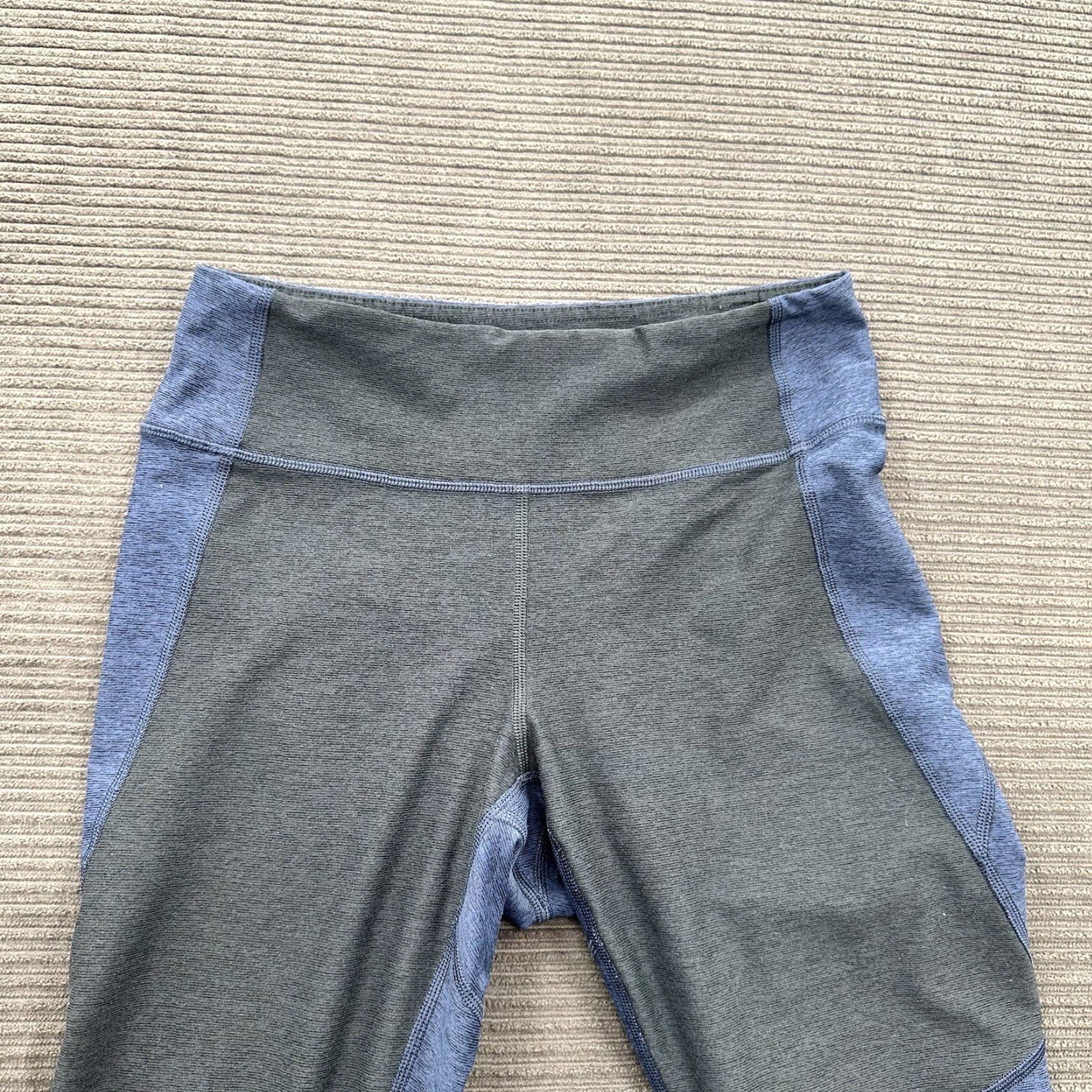 Outdoor Voices Outdoor Voices Leggings Women Size Small Blue Multicolor Polyester Cropped Activewear Running & Jogging Athletic Slim Inseam 24 in Womens Size 28" / US 6 / IT 42 - 7 Thumbnail
