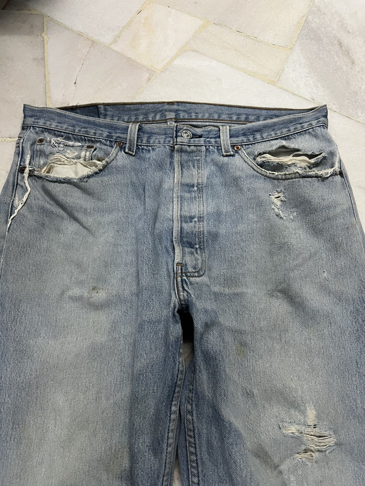 Levi's 💥90’s💥Vintage Levis 501XX Stone Wash Distress Jean USA Size US 35 - 3 Thumbnail