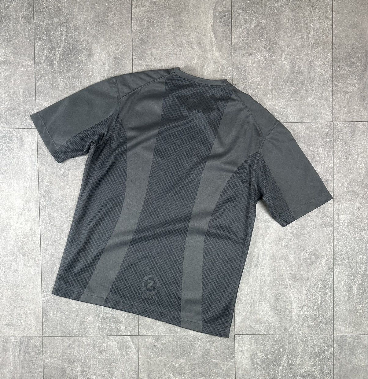 Other Lowe Alpine Dry Zone Outdoor Polyester Small Logo T-Shirt Size US L / EU 52-54 / 3 - 9 Thumbnail