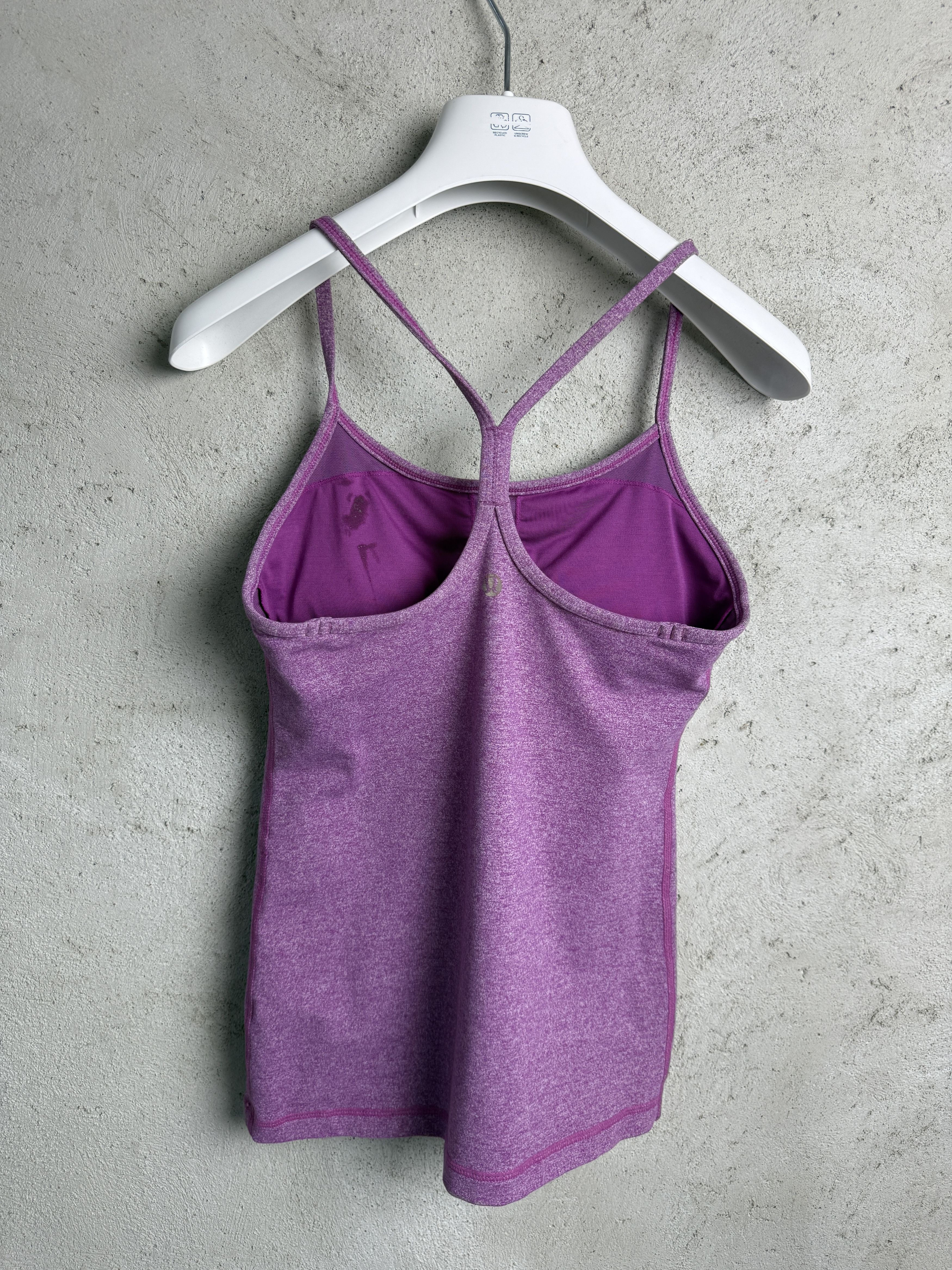 Lululemon Lululemon Power Y tank top t-shirt tee gym yoga pilates Size S / US 4 / IT 40 - 2 Thumbnail