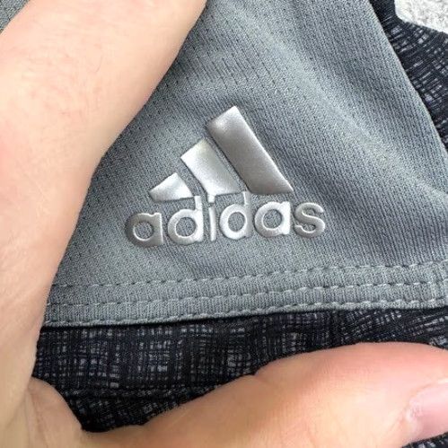 Adidas Adidas Chino Golf Shorts Mens 32 Grey Geometric Athletic Flat Front Stretch Logo Front Flat Front Pockets Casual Outdoor Sports Mens Size US 32 / EU 48 - 6 Thumbnail