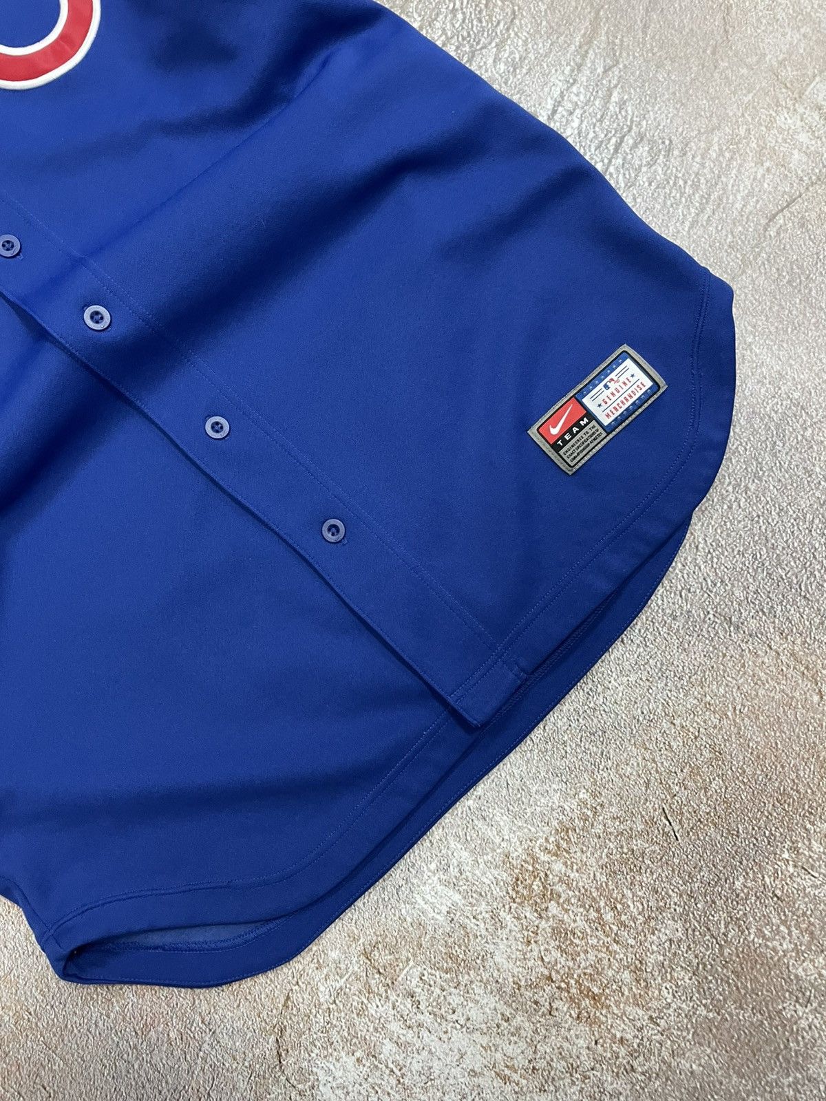 Nike Vintage Nike Small Swoosh Boxy Shirt Size US L / EU 52-54 / 3 - 4 Thumbnail